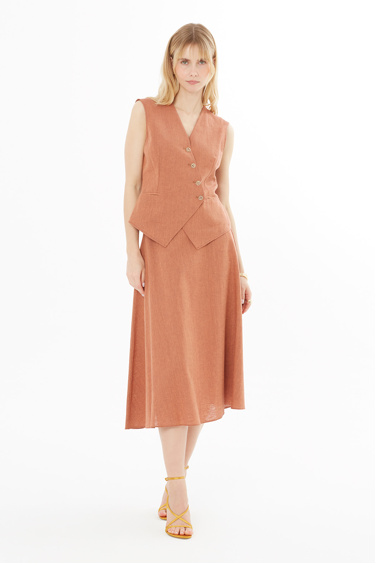 Midi Etek Ve Yelekli Tarçın Takım