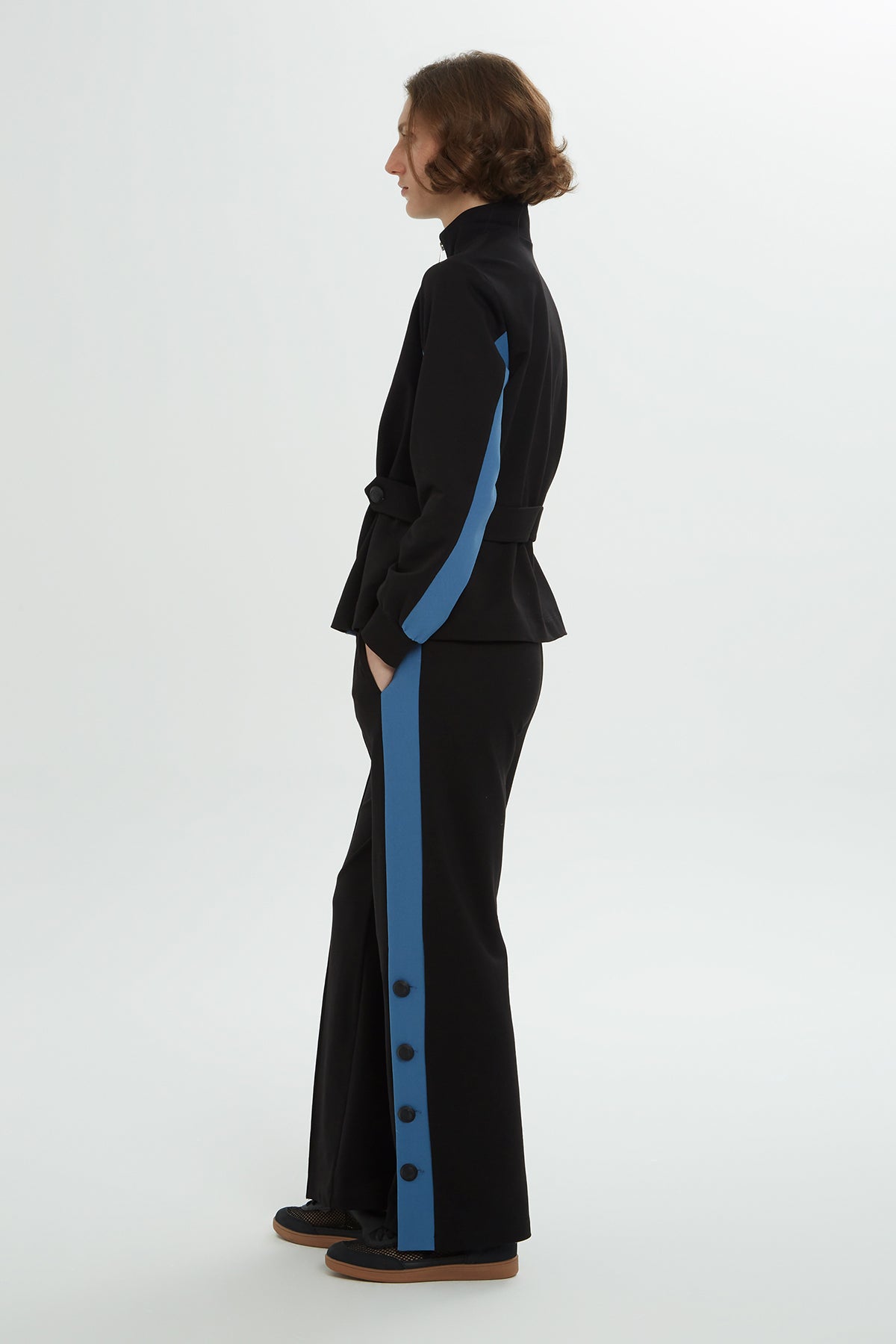 Paçası Düğme Detaylı Takım