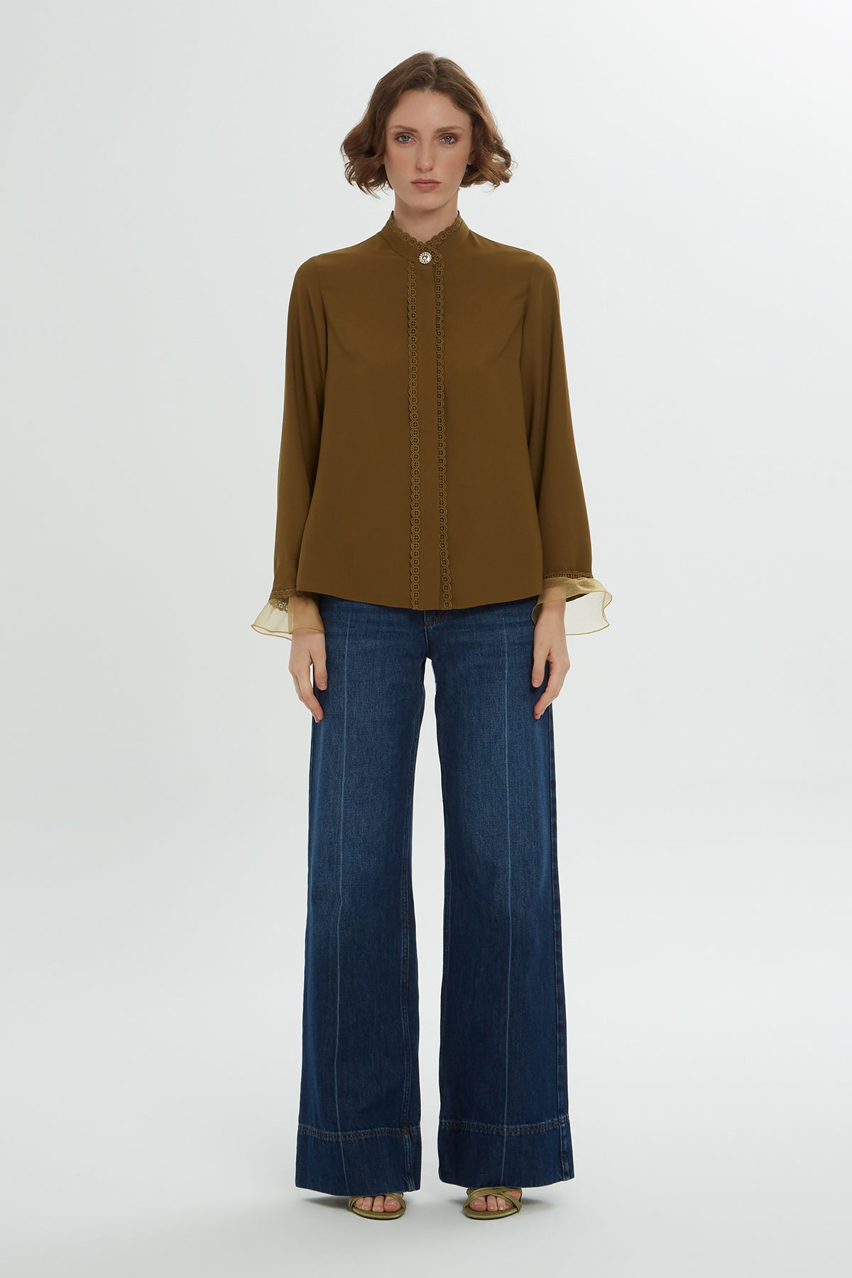 Ön Pat Dantel Detaylı Kol Ucu Şifon Gömlek