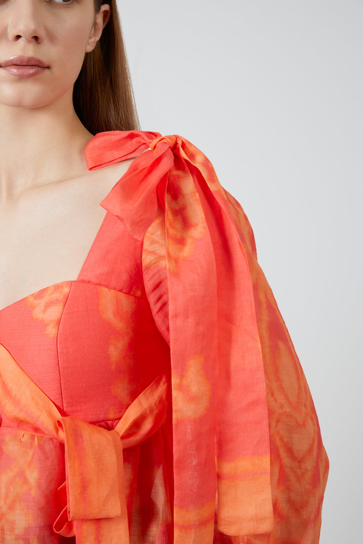 Fiyonk Detaylı Mercan Renk Bluz