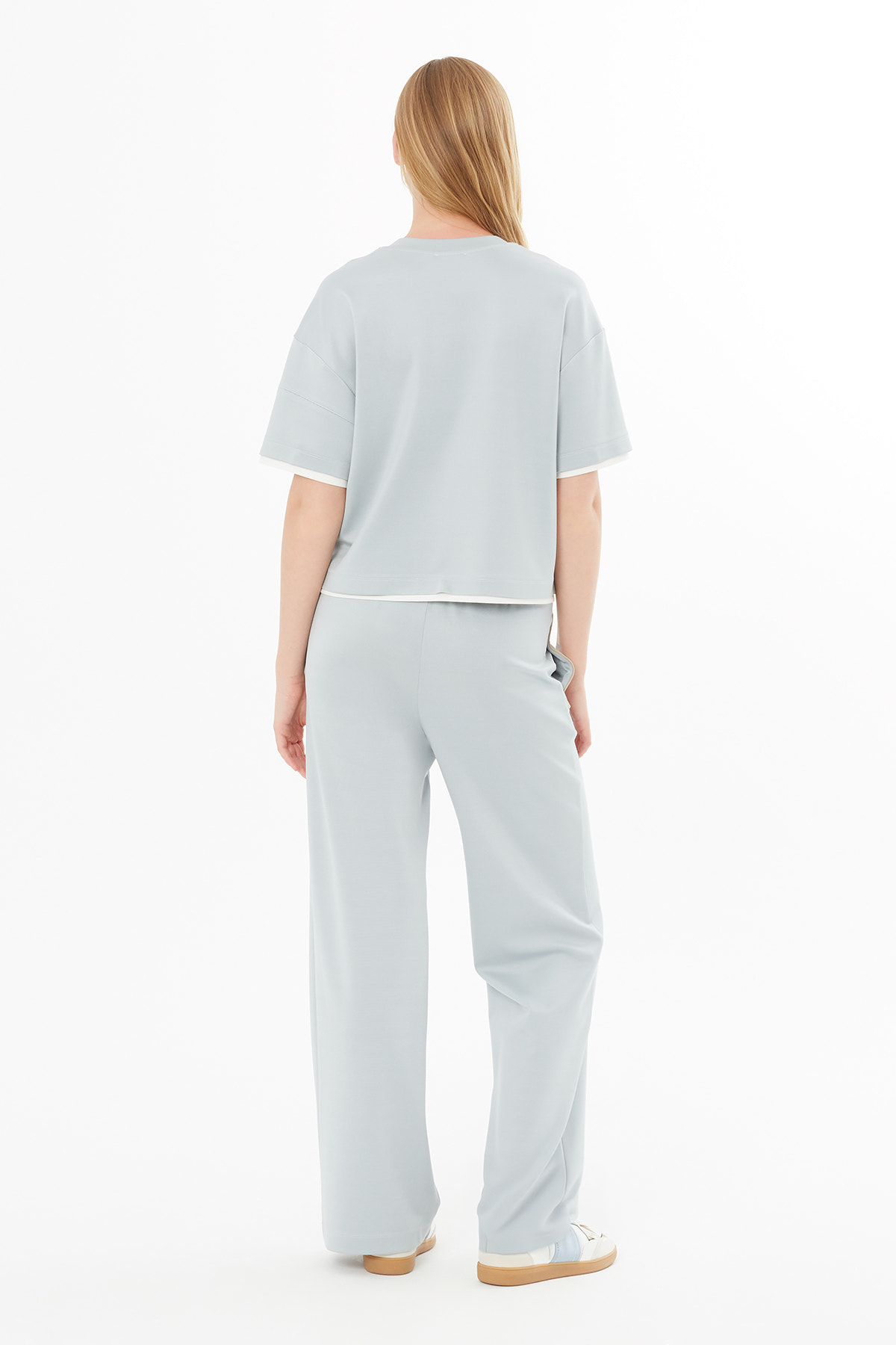 Kesik Detaylı Garnili T-Shirt