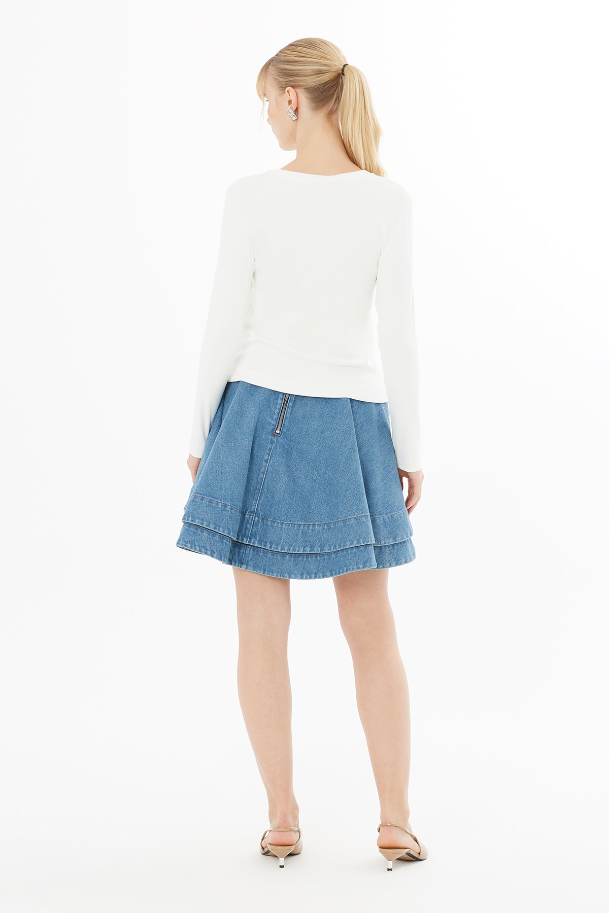 Simli Nakış Detaylı Ve İşlemeli Bluz