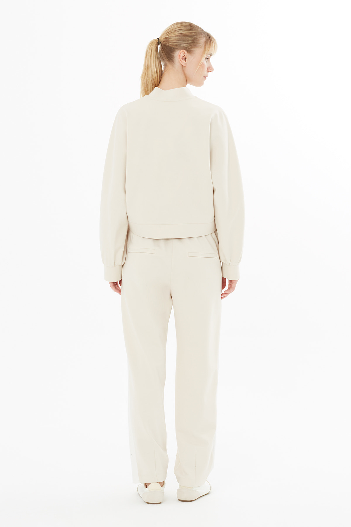 Yarasa Kollu Logo Baskılı Eşofman Üstü