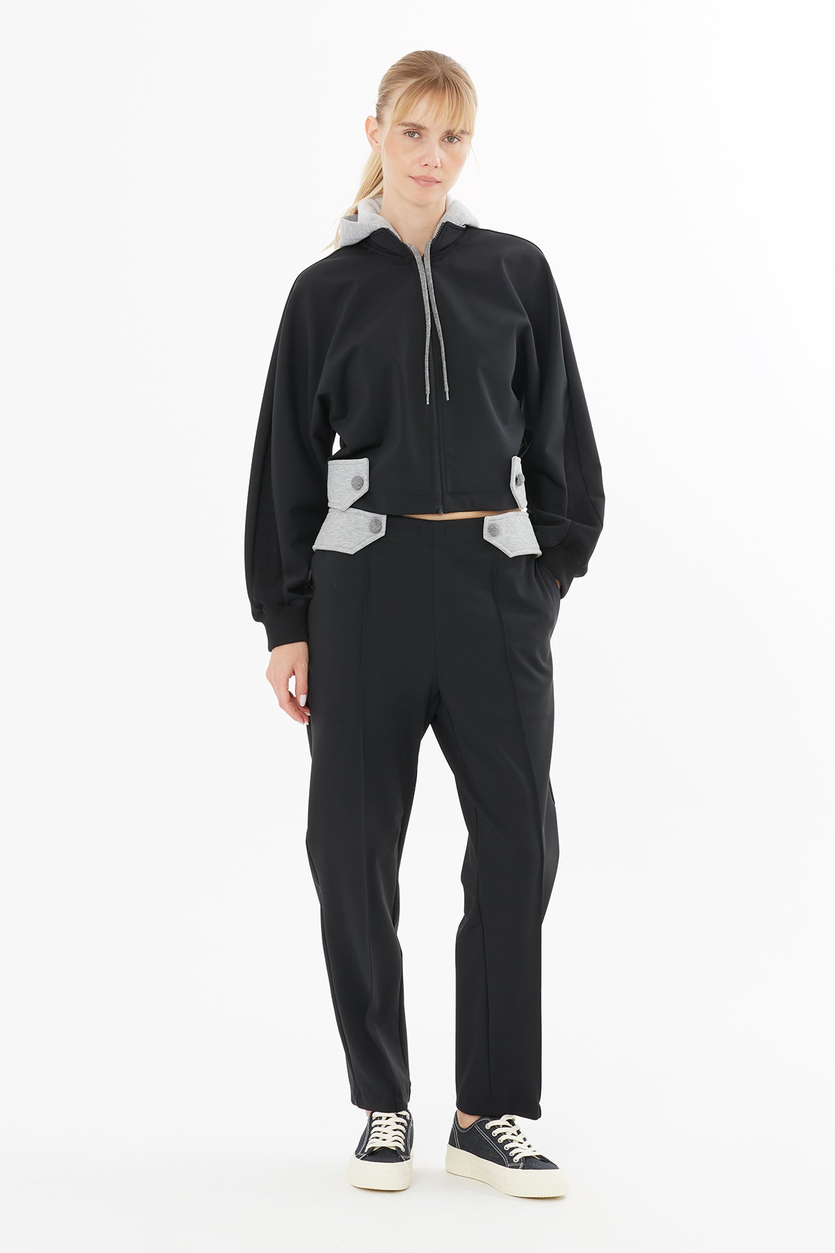 Kontras Detaylı Apoletli Ceket