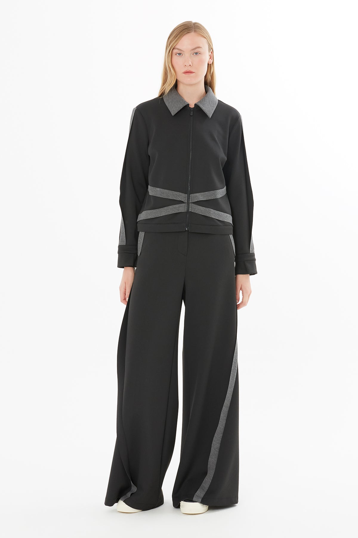 Dikiş Detaylı Ceket