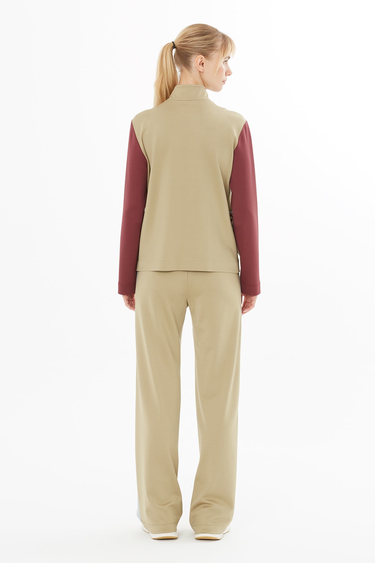 Aksesuar Detaylı Ceket