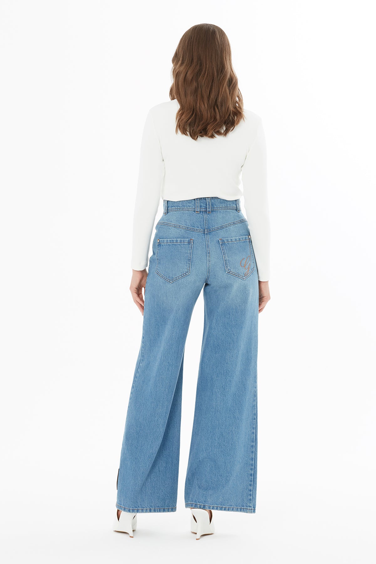 Jagron Detaylı Cebi Nakış Detaylı Bol Paça Jean