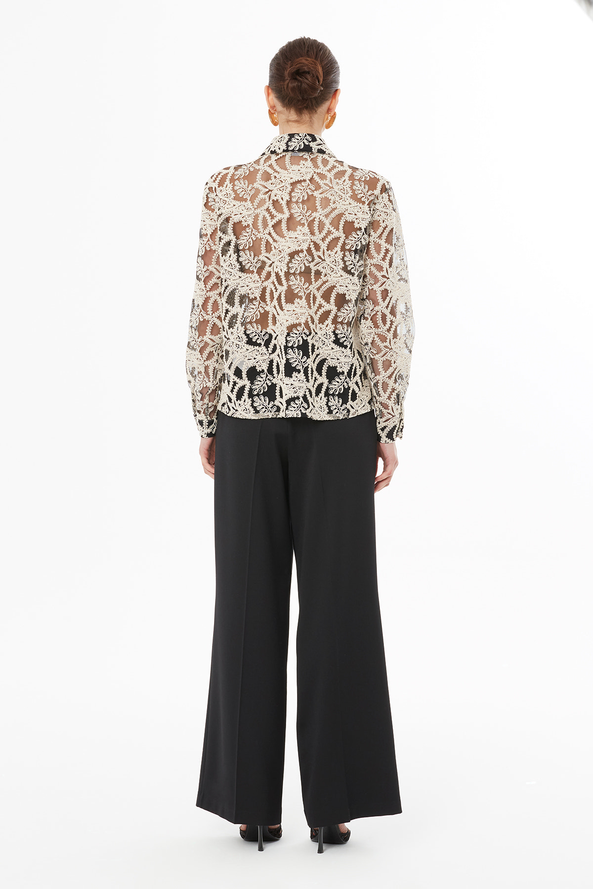 Transparan Detaylı Bluz