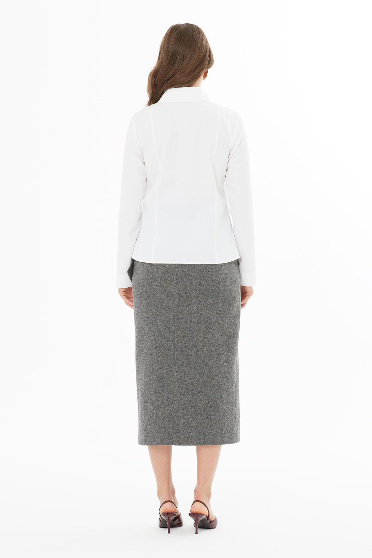 Düğme Detaylı Süs Cepli Gömlek