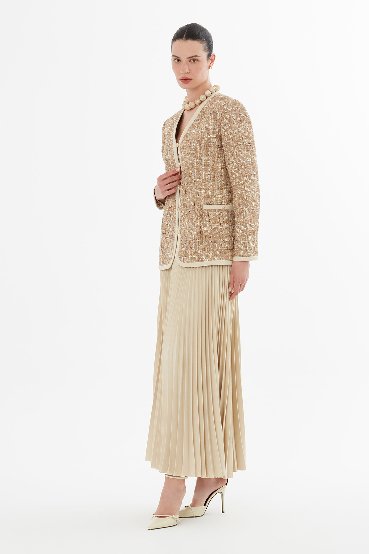 Düğme Kapamalı Ceket Ve Piliseli Etek Takım