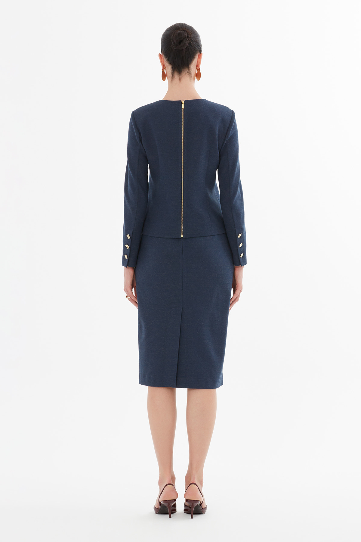 Asimetrik Düğme Kapamalı Ceket Ve Kalem Etekli Takım