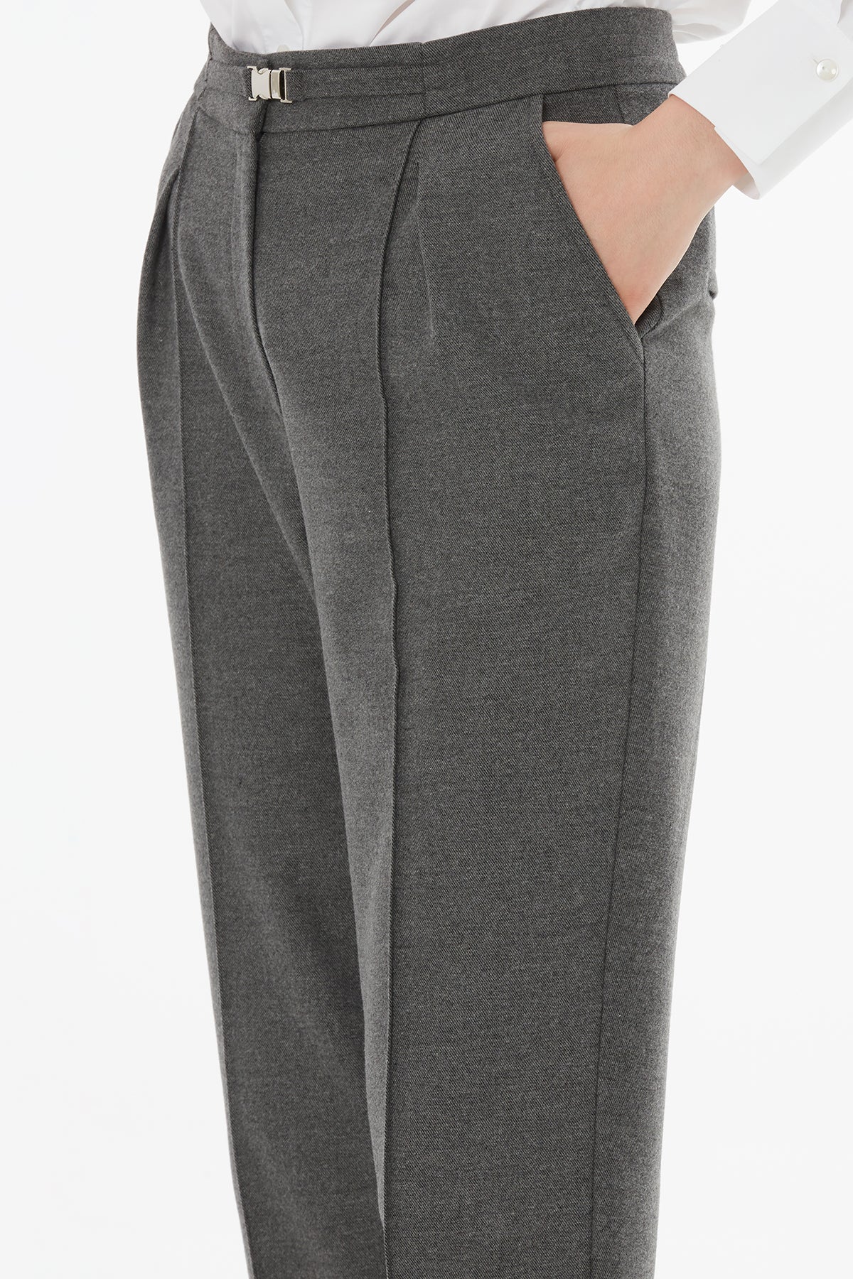 Kilitli Kemer Tokalı Pantolon