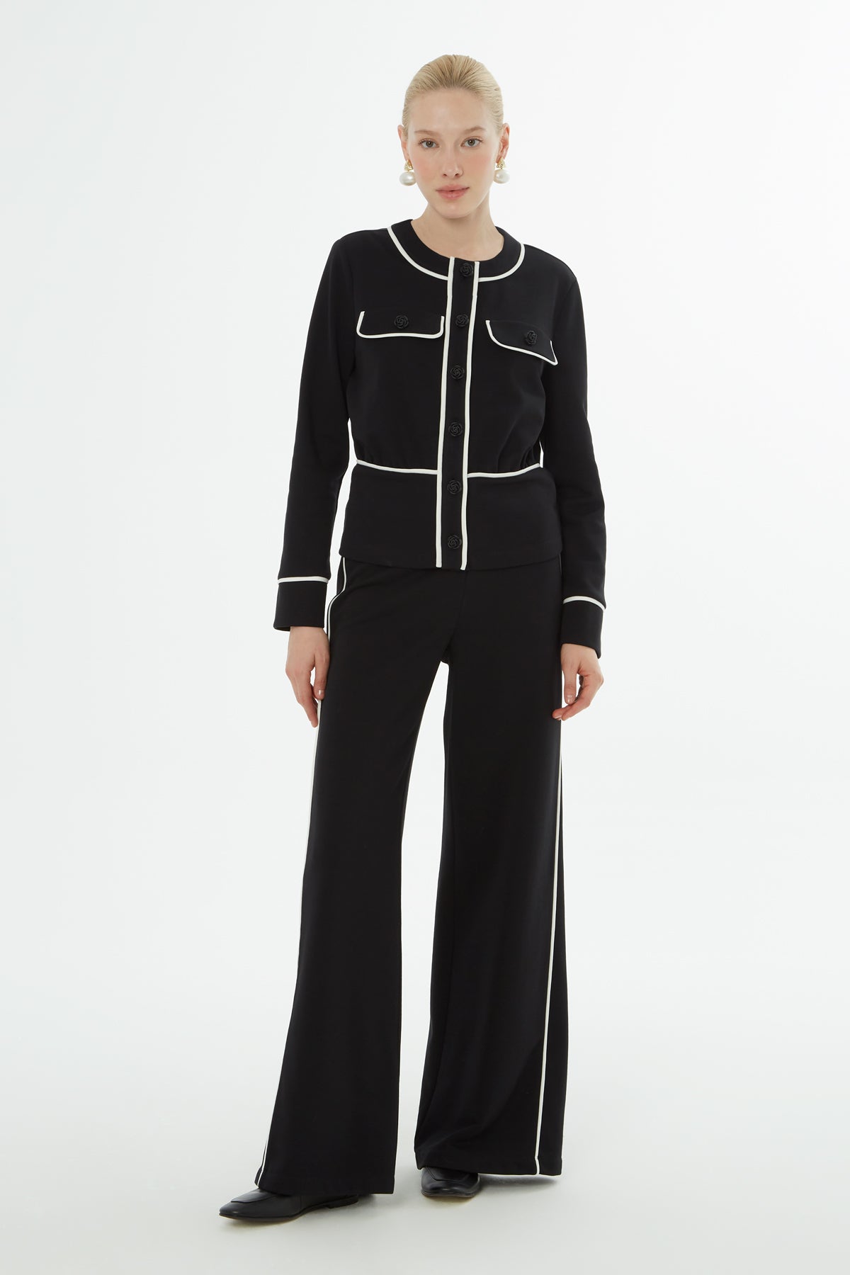 Düğme Kapamalı Hırka Ve Eşofman Takımı