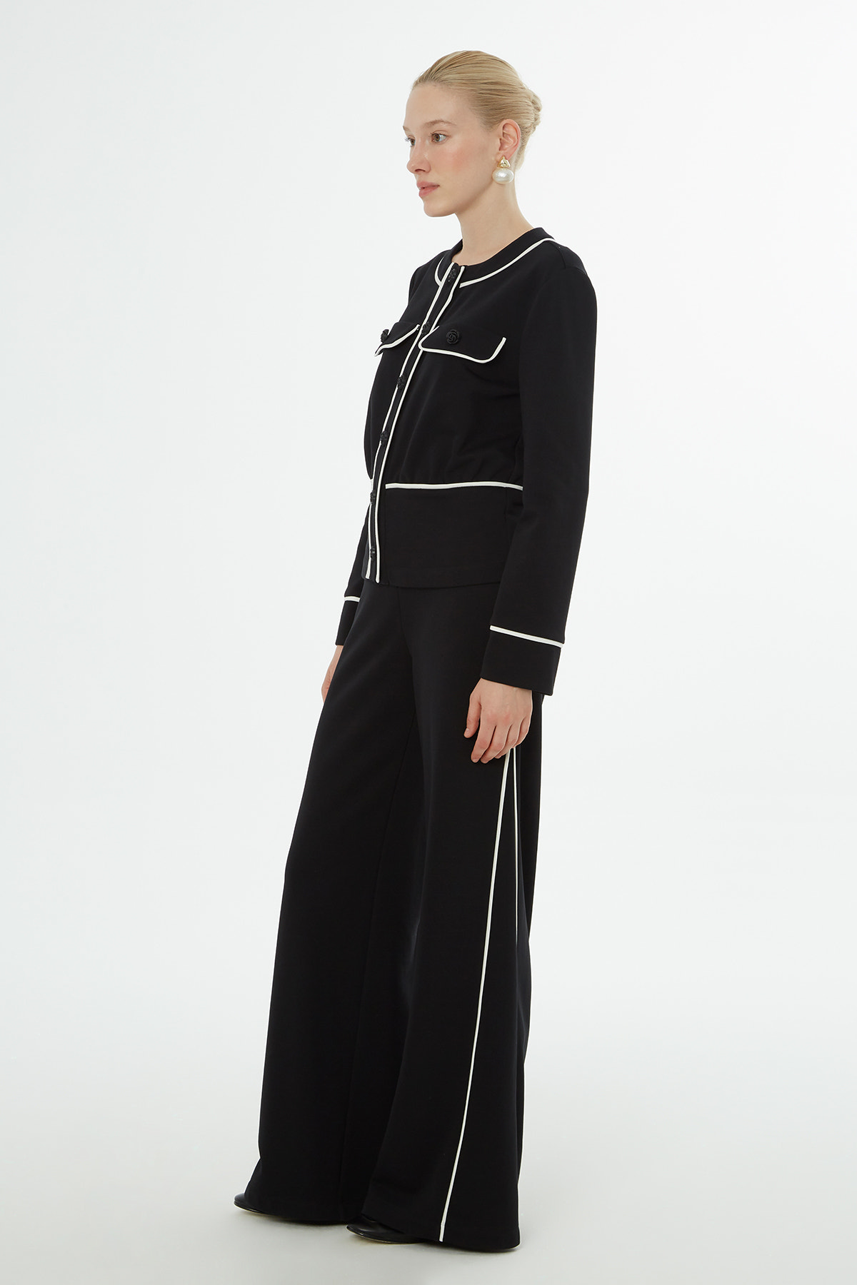 Düğme Kapamalı Hırka Ve Eşofman Takımı