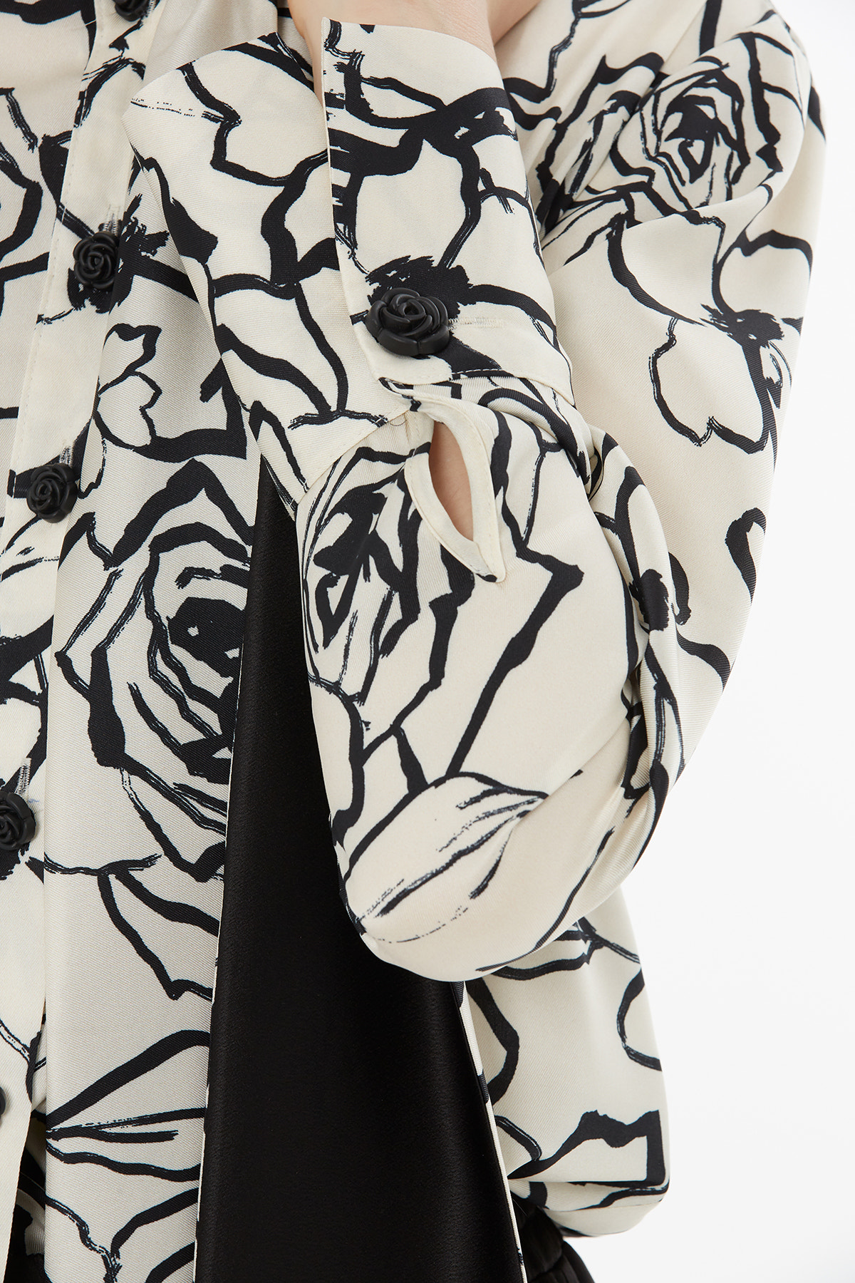 Yakadan Fularlı Ve Beli Lastikli Pijama Takımı