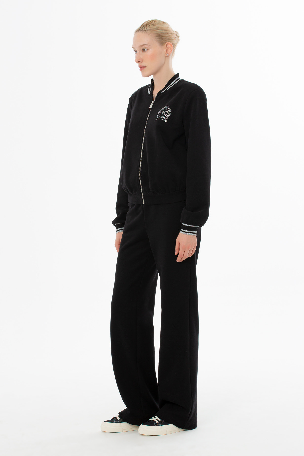 Yakası Trikolu Baskılı Ceket ve Eşofman Takımı