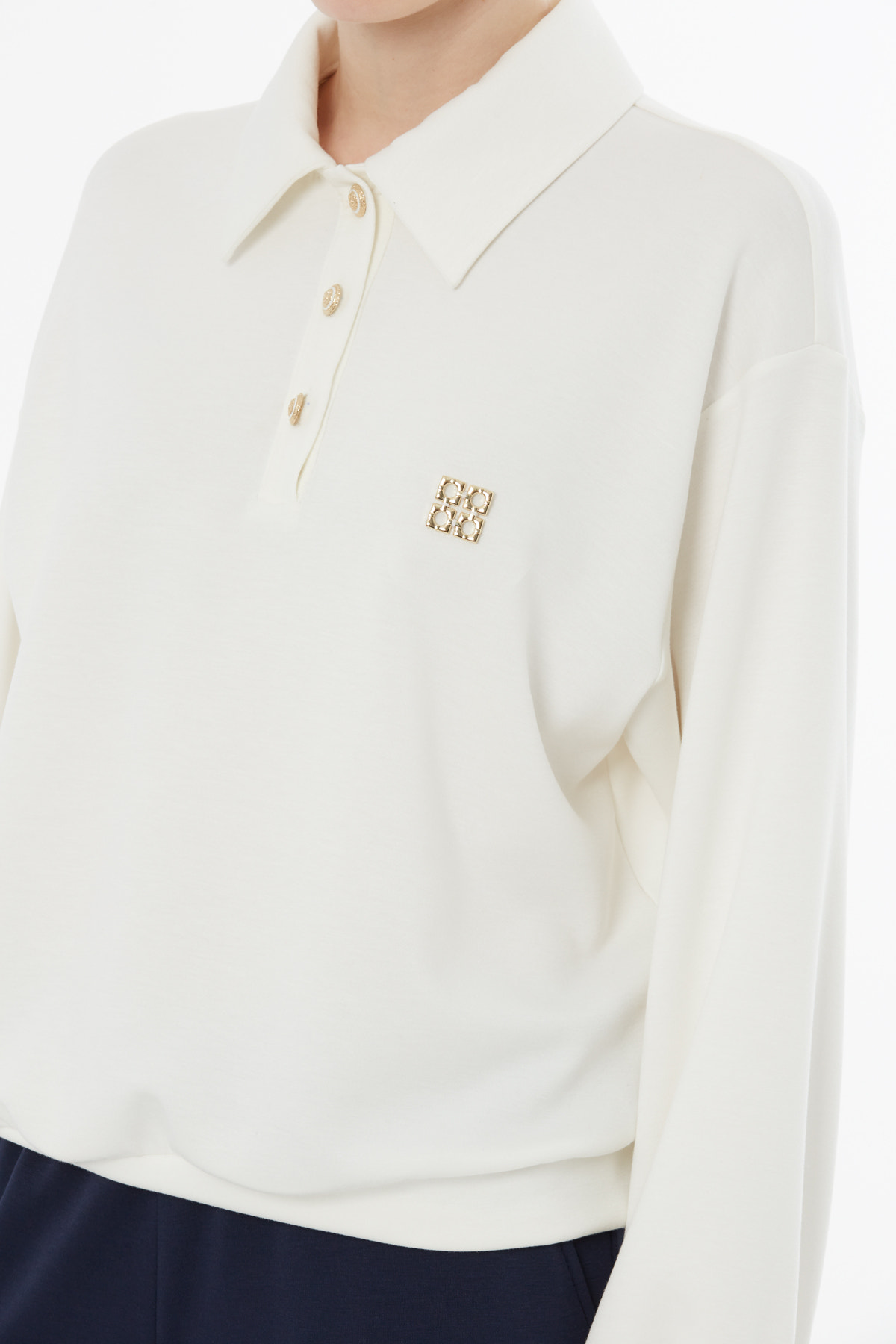 Düğmeli Uzun Kol Bluz ve Eşofman Takımı