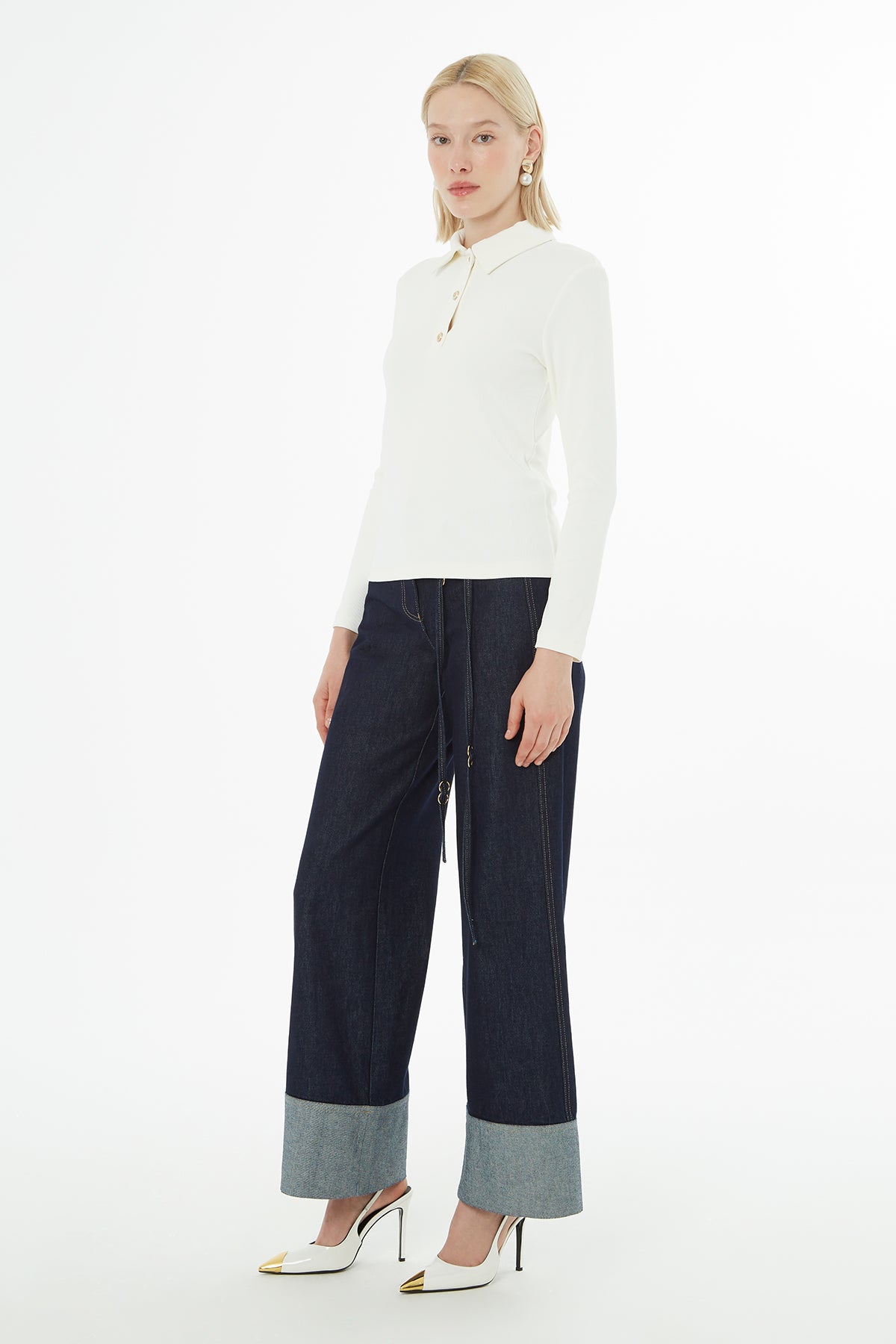 Yakalı Düğmeli Uzun Kol T-Shirt