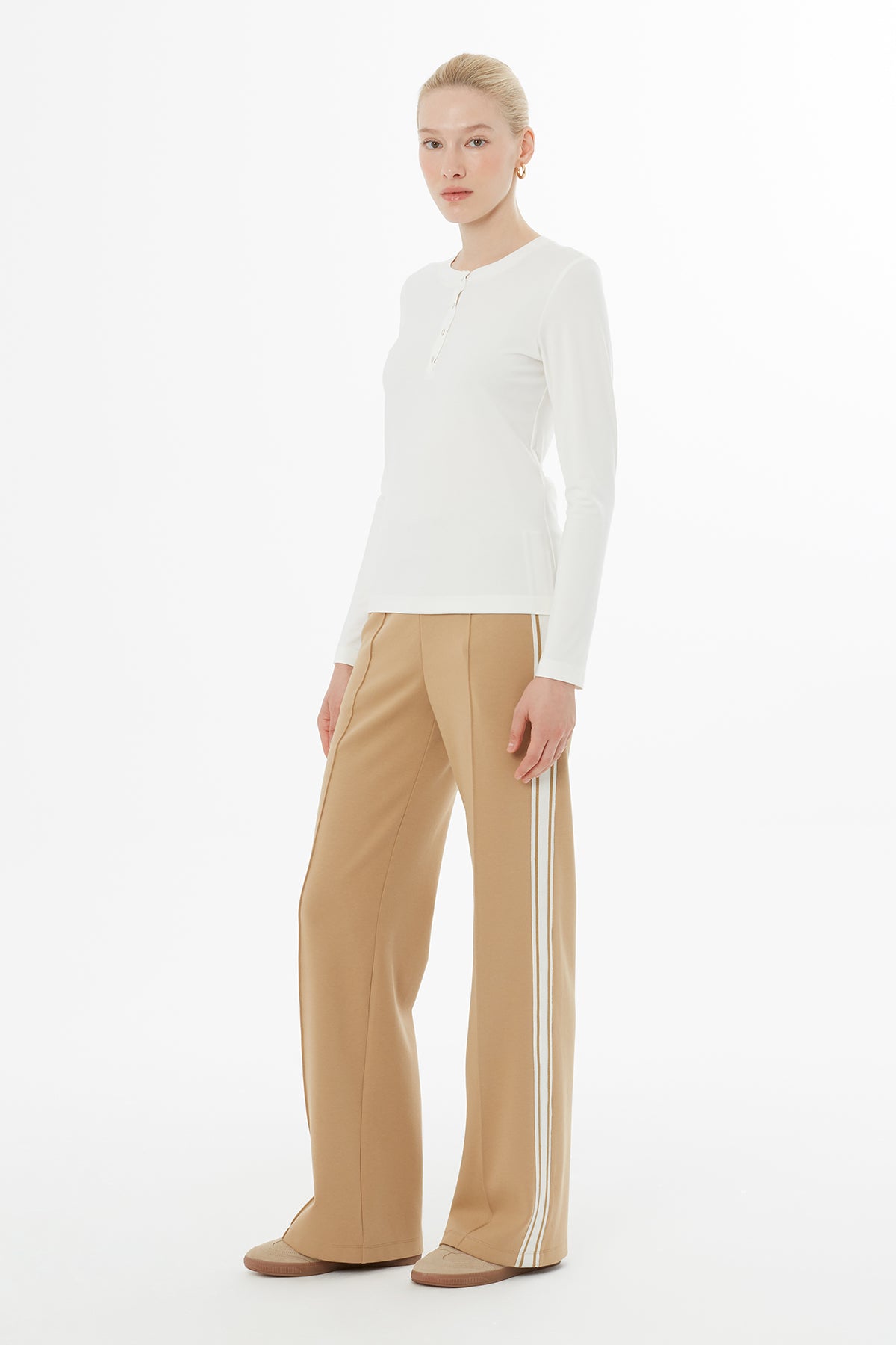 Ön Pat Çıtçıtlı Uzun Kol T-Shirt