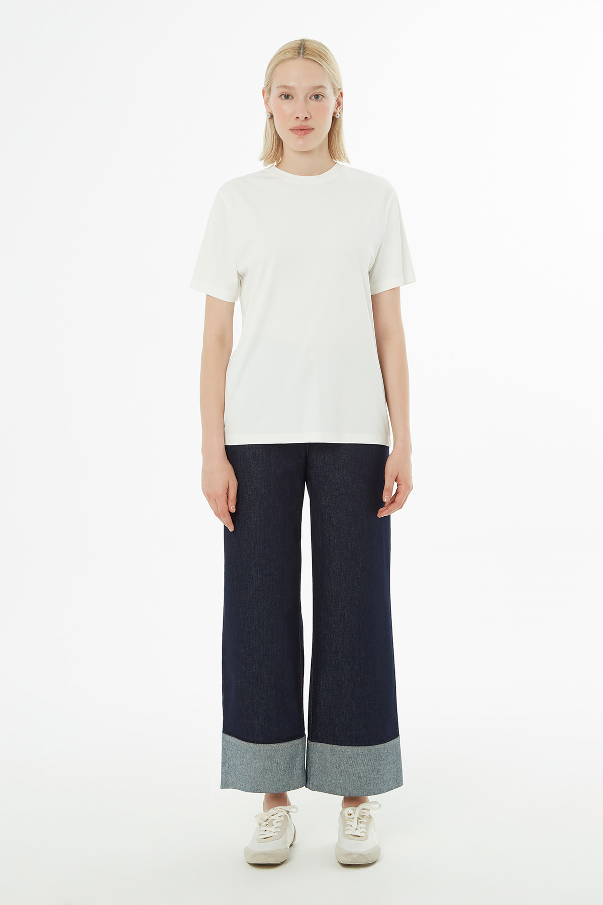 Bisiklet Yaka Kısa Kollu Basic T-shirt