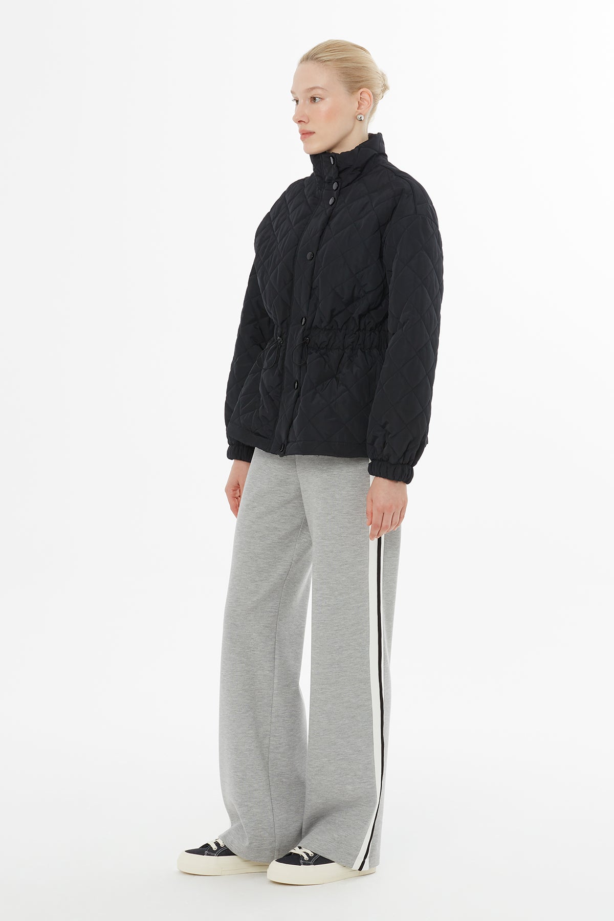 Belden Lastikli Çıtçıt Kapamalı Mont