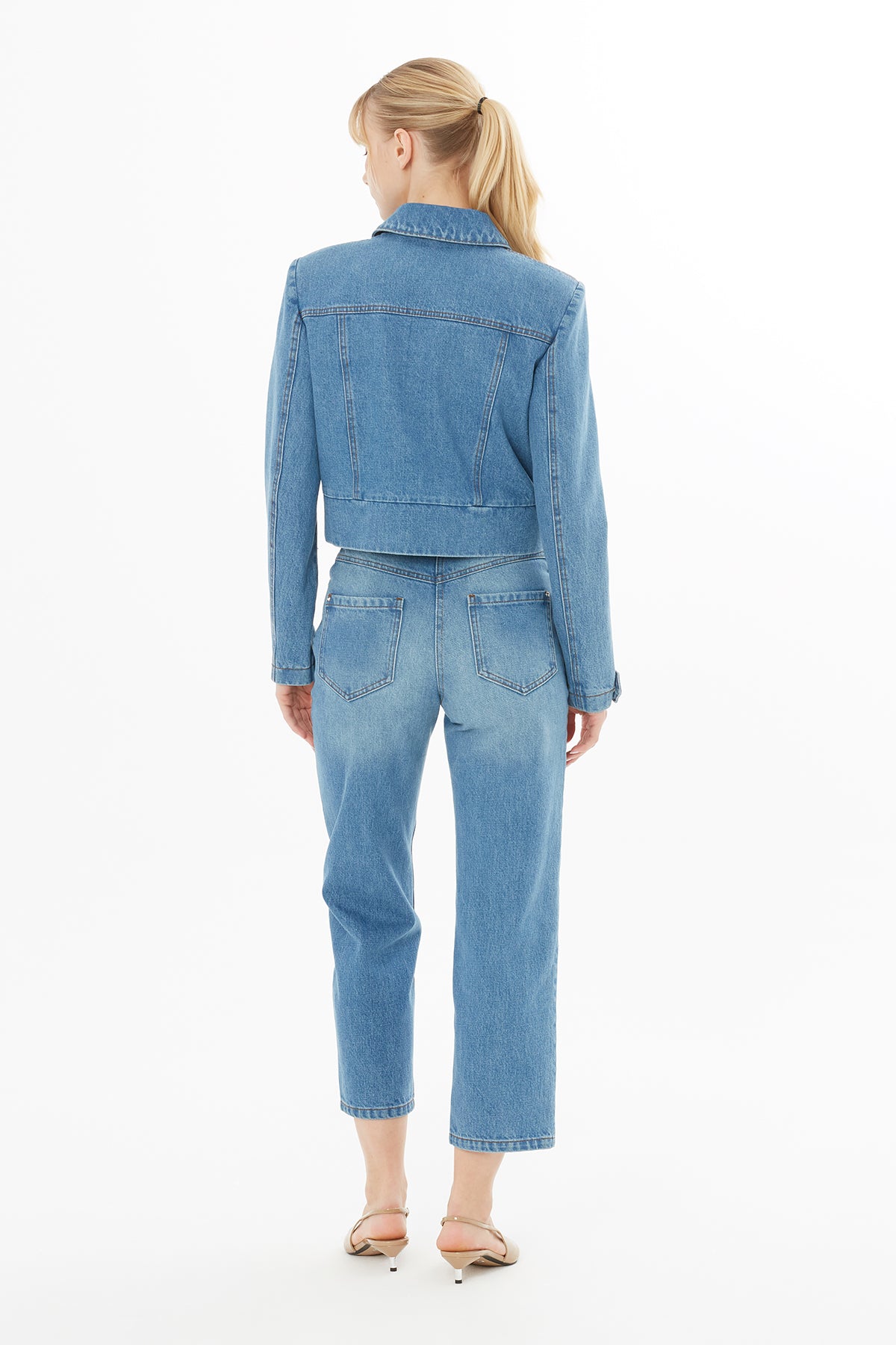 Gömlek Yakalı Cepli Kol Manşet Çıtçıt Kapamalı Ceket