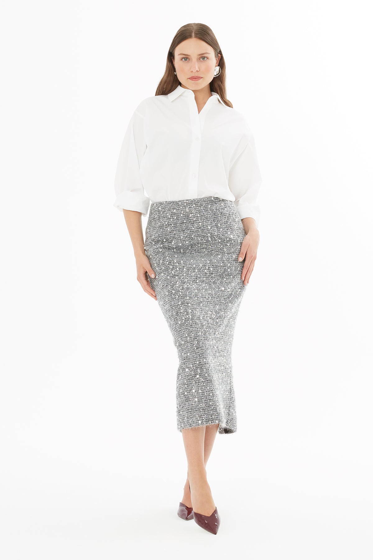 Arkadan Fermuar Kapamalı Yırtmaçlı Etek