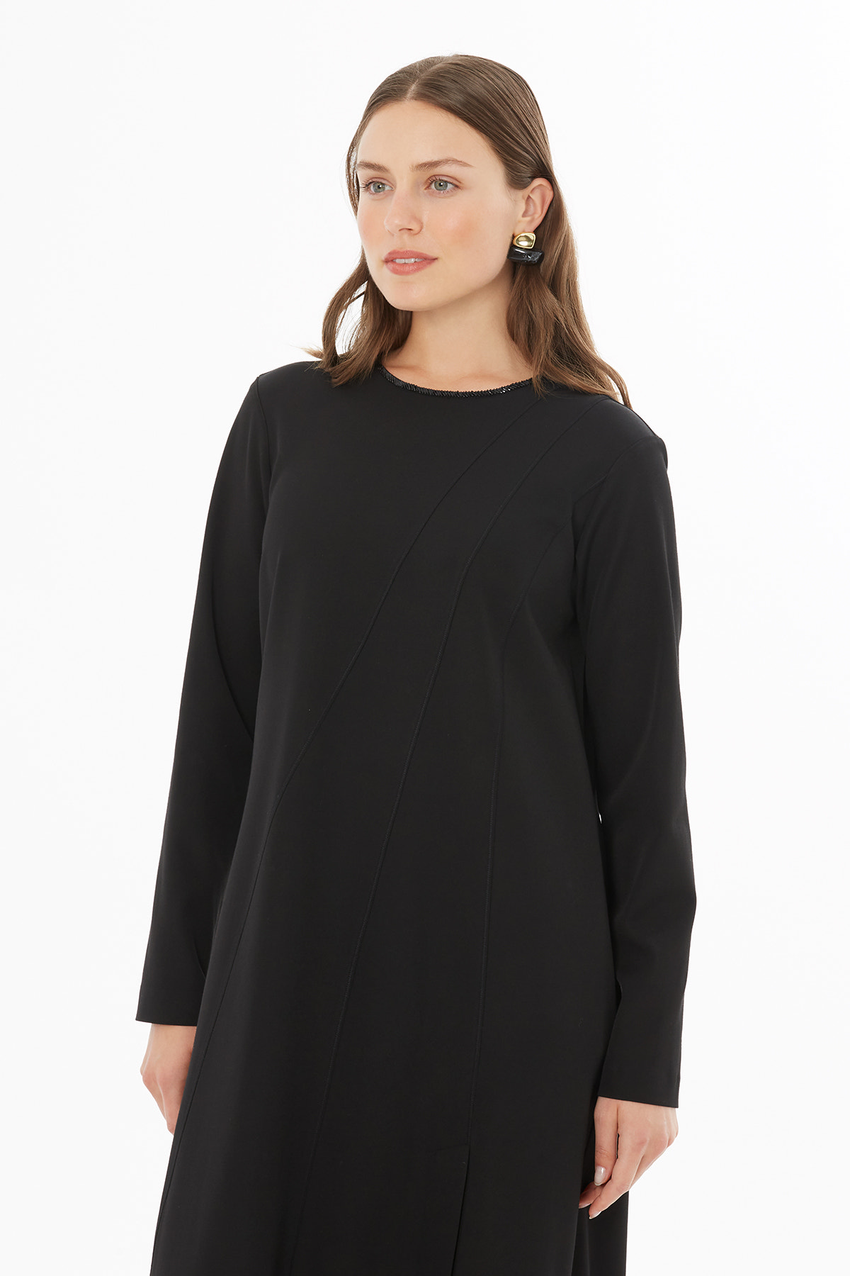 Yuvarlak Yaka Yakası Boncuk İşlemeli Maxi Elbise