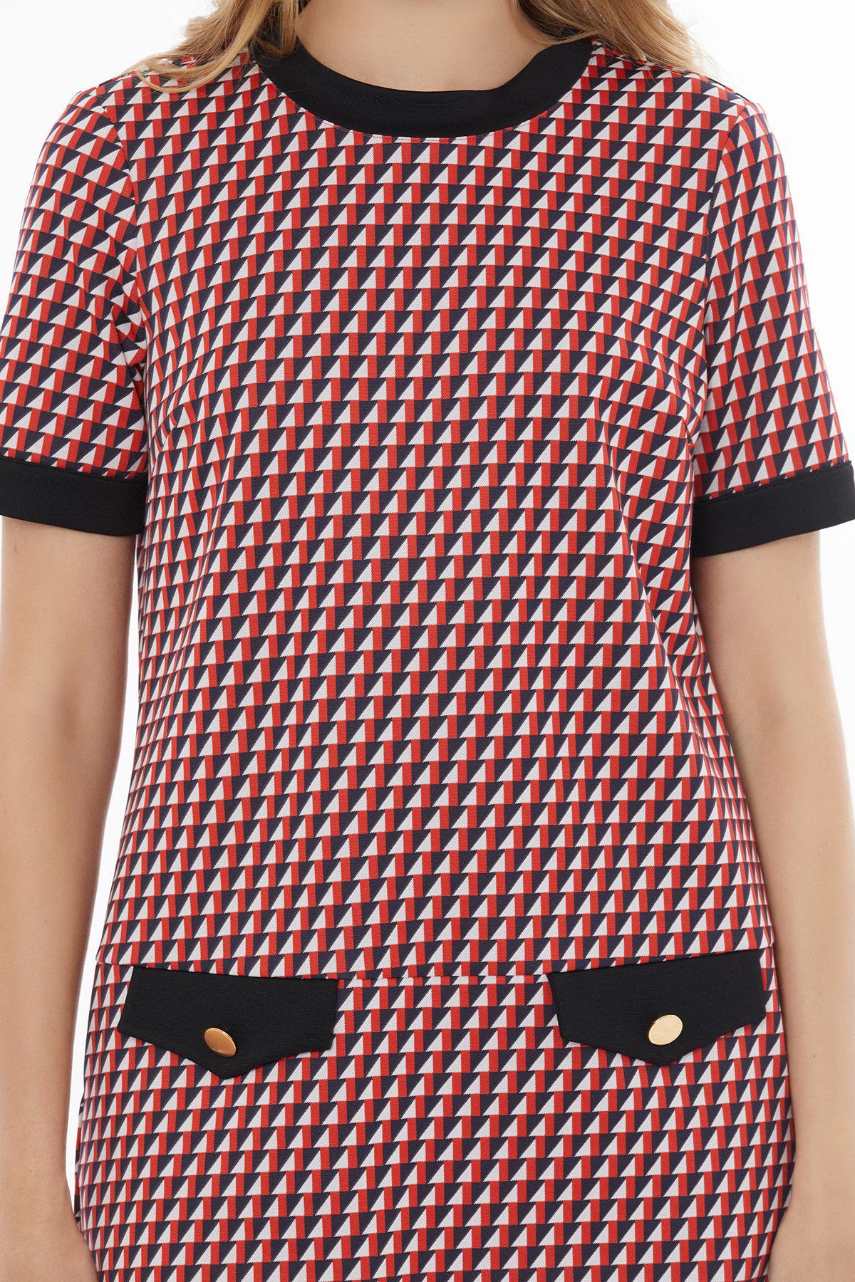 Yuvarlak Yaka Cepli Kısa Kollu Mini Elbise