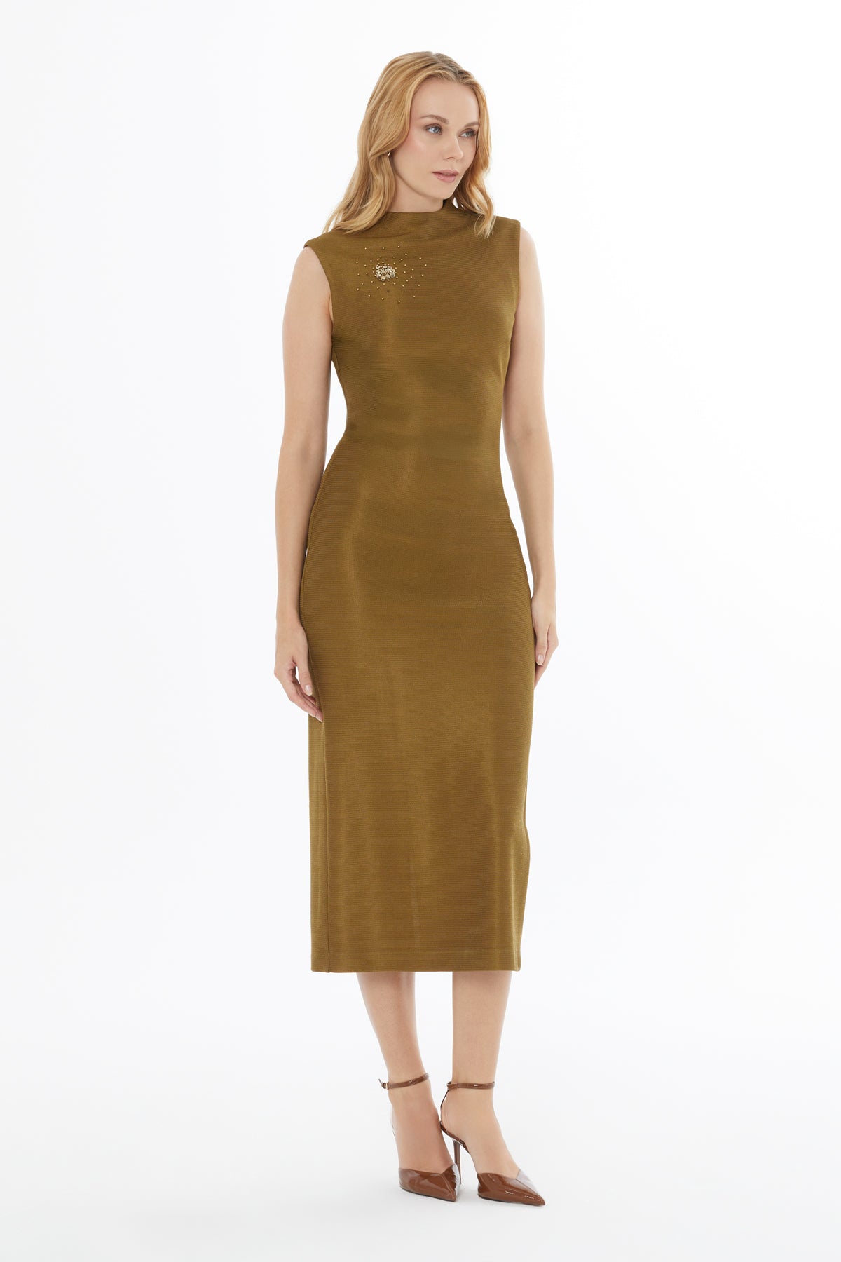 Yuvarlak Yaka Fermuar Kapamalı Yırtmaçlı Sıfır Kol Midi Elbise