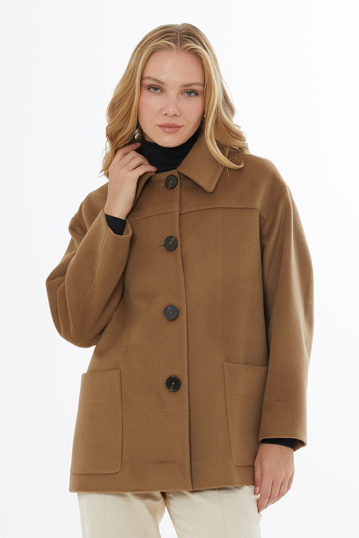 Gömlek Yaka Aplike Cepli Ceket