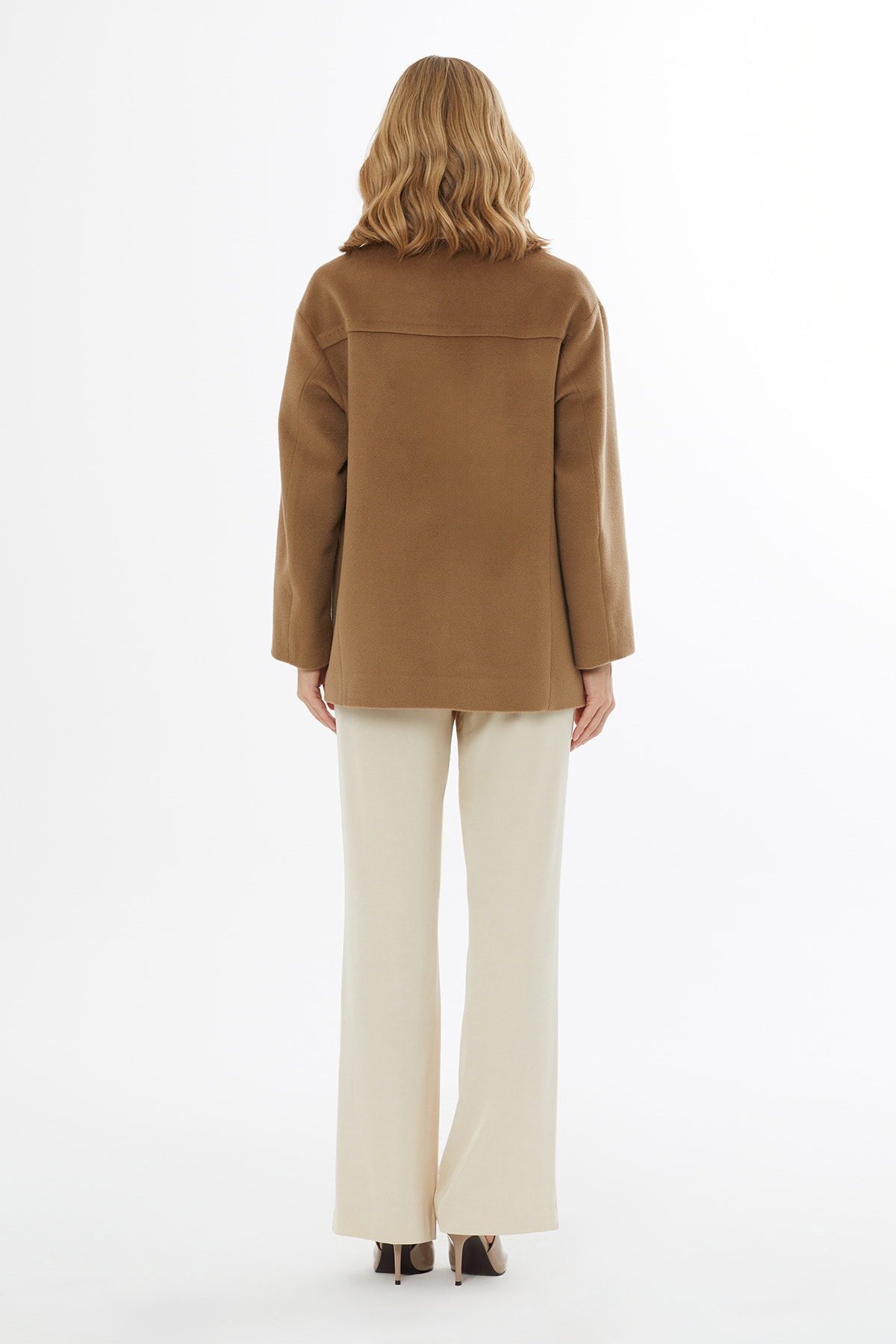 Gömlek Yaka Aplike Cepli Ceket