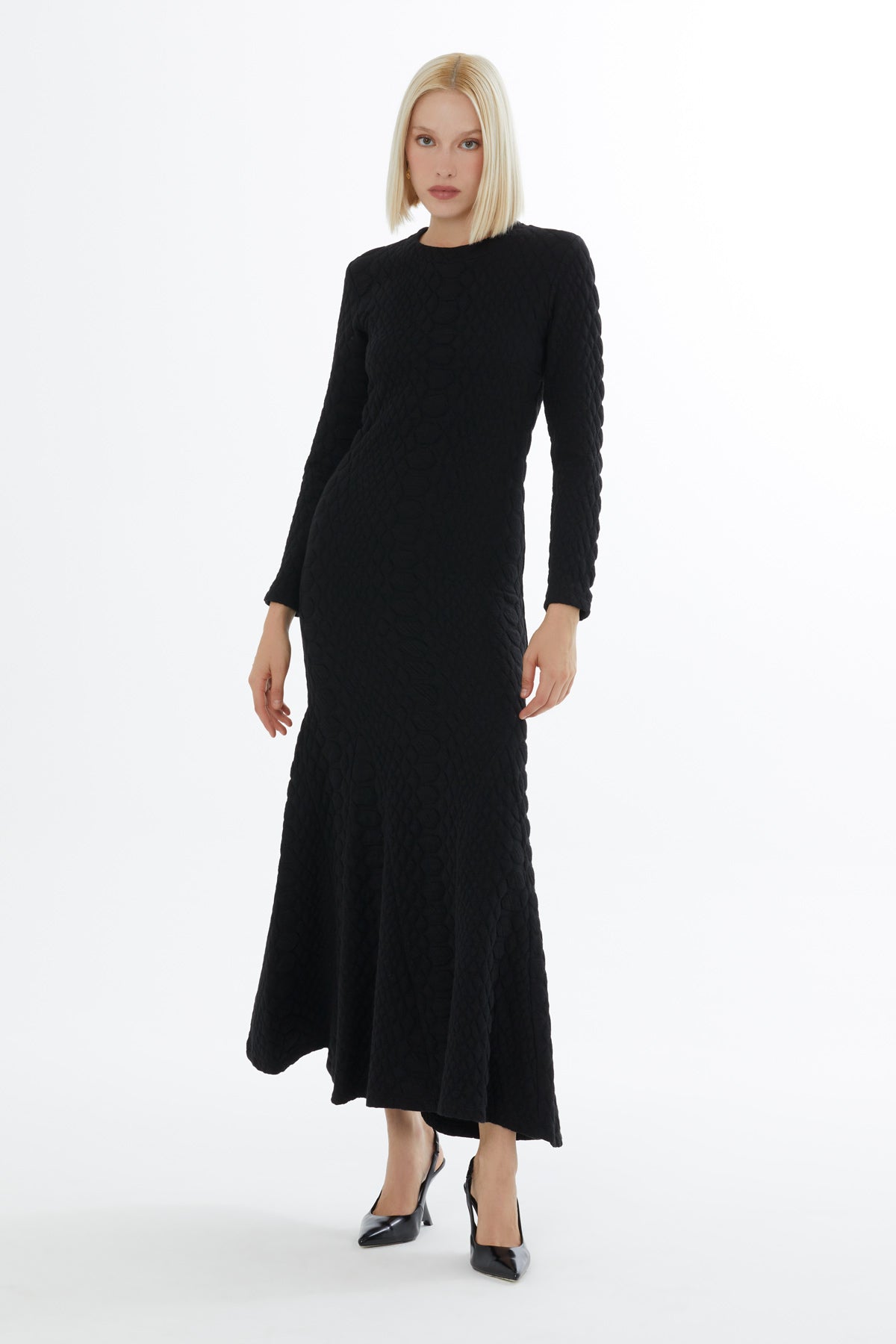 Volan Detaylı Maxi Boy Yılan Desenli Örme Elbise