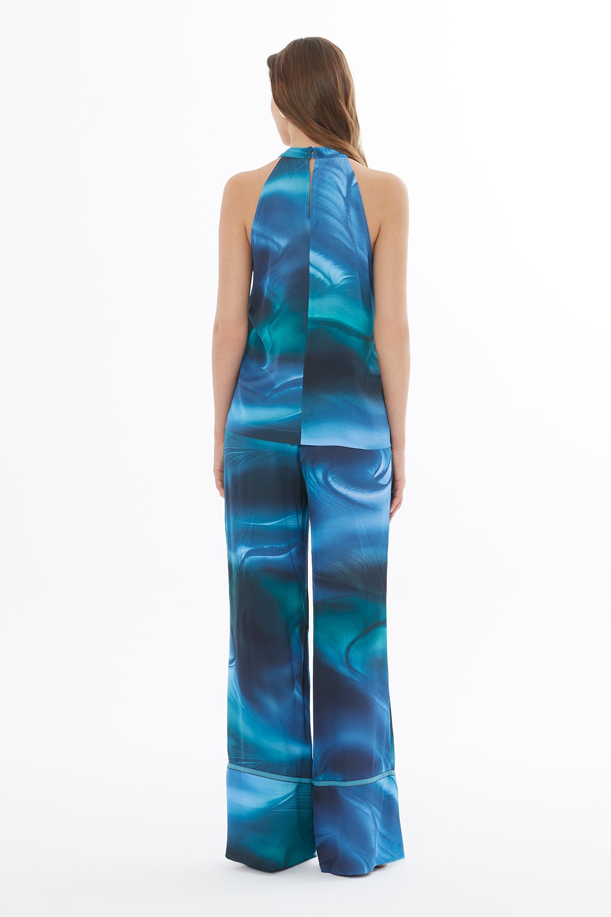 Önü Tokalı Arka Orta Düğmeli Kadın Bluz