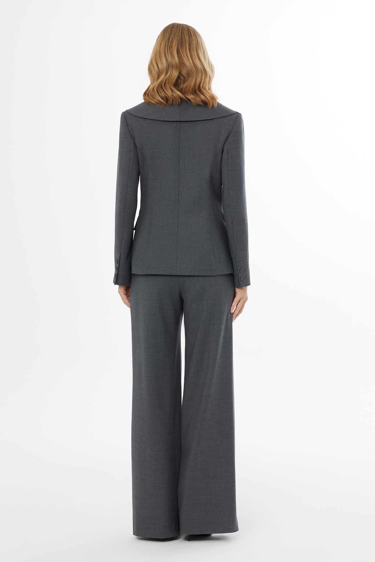 Düğmeli Uzun Kollu Kadın Ceket