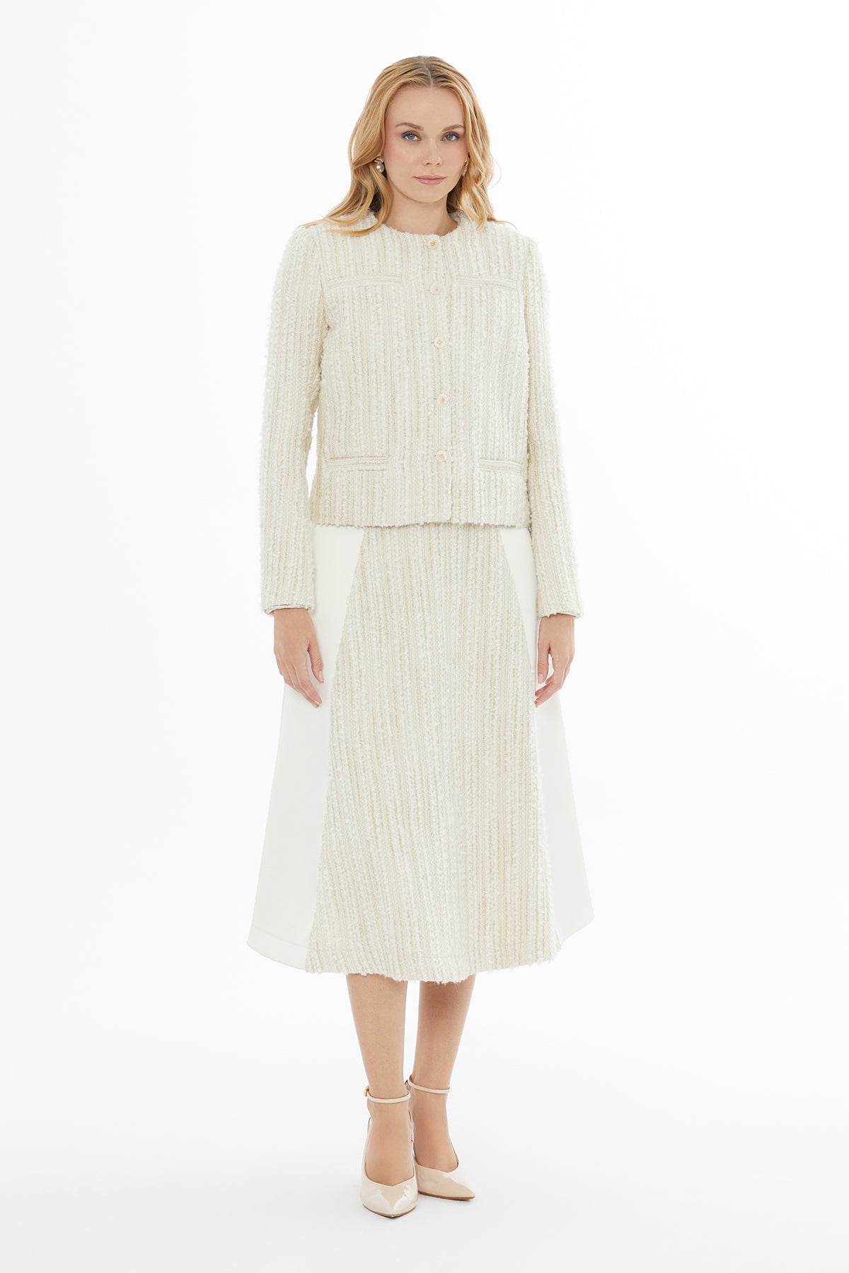 Önden Düğmeli Uzun Kollu Ceket