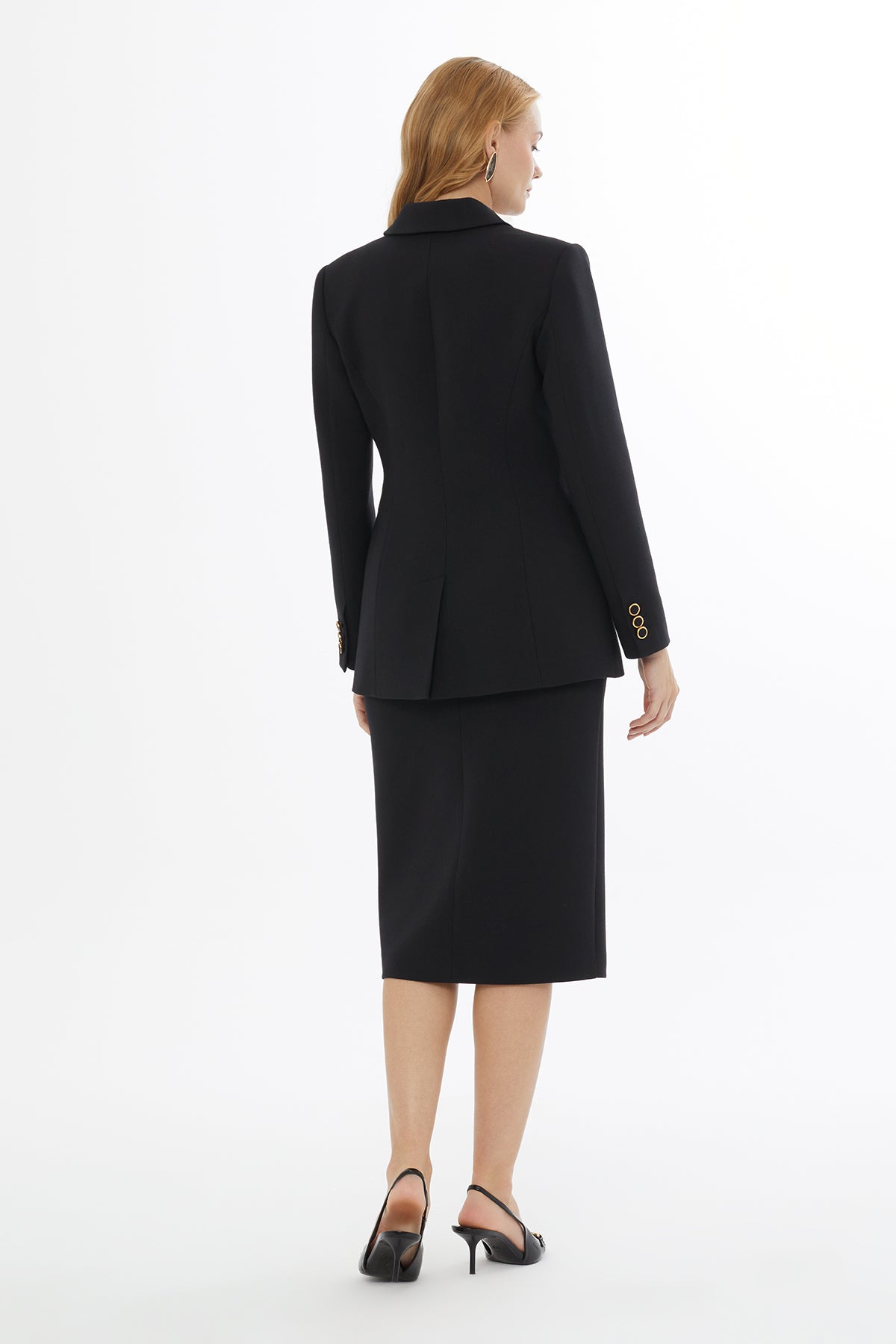 Önden Düğmeli Cepli Ceket