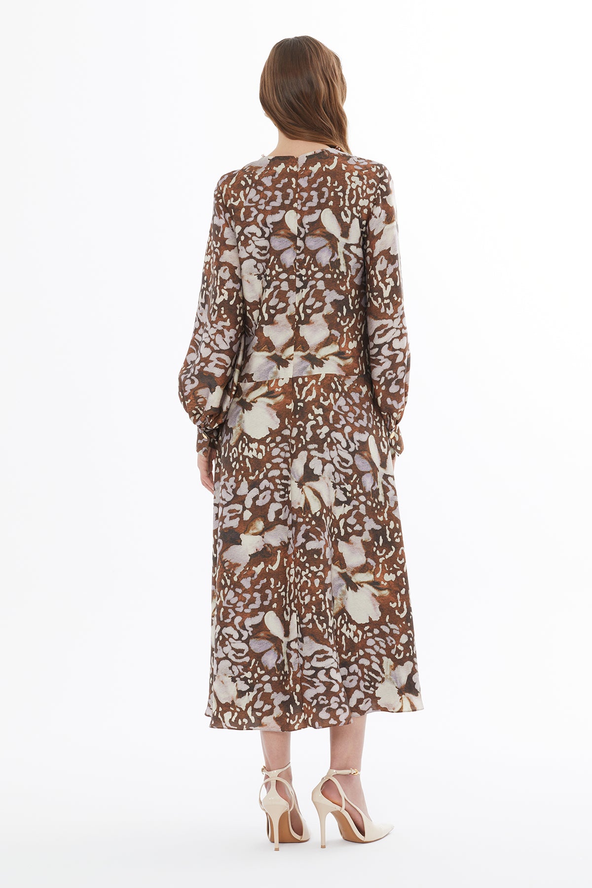 Yaka Boncuk İşleme Detaylı Uzun Elbise