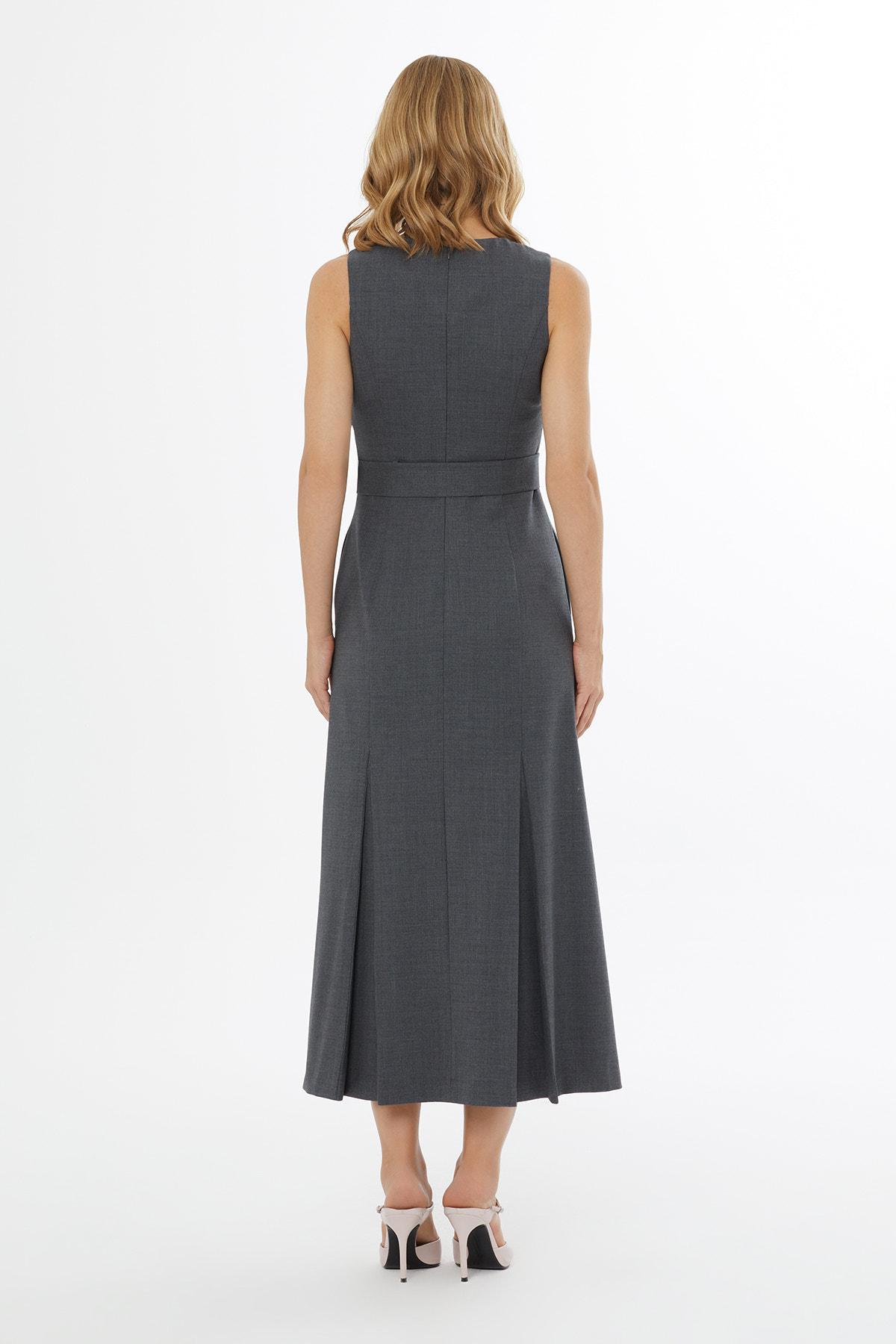 Arkası Gizli Fermuarlı Seyyar Kuşaklı Logolu Maxi Elbise