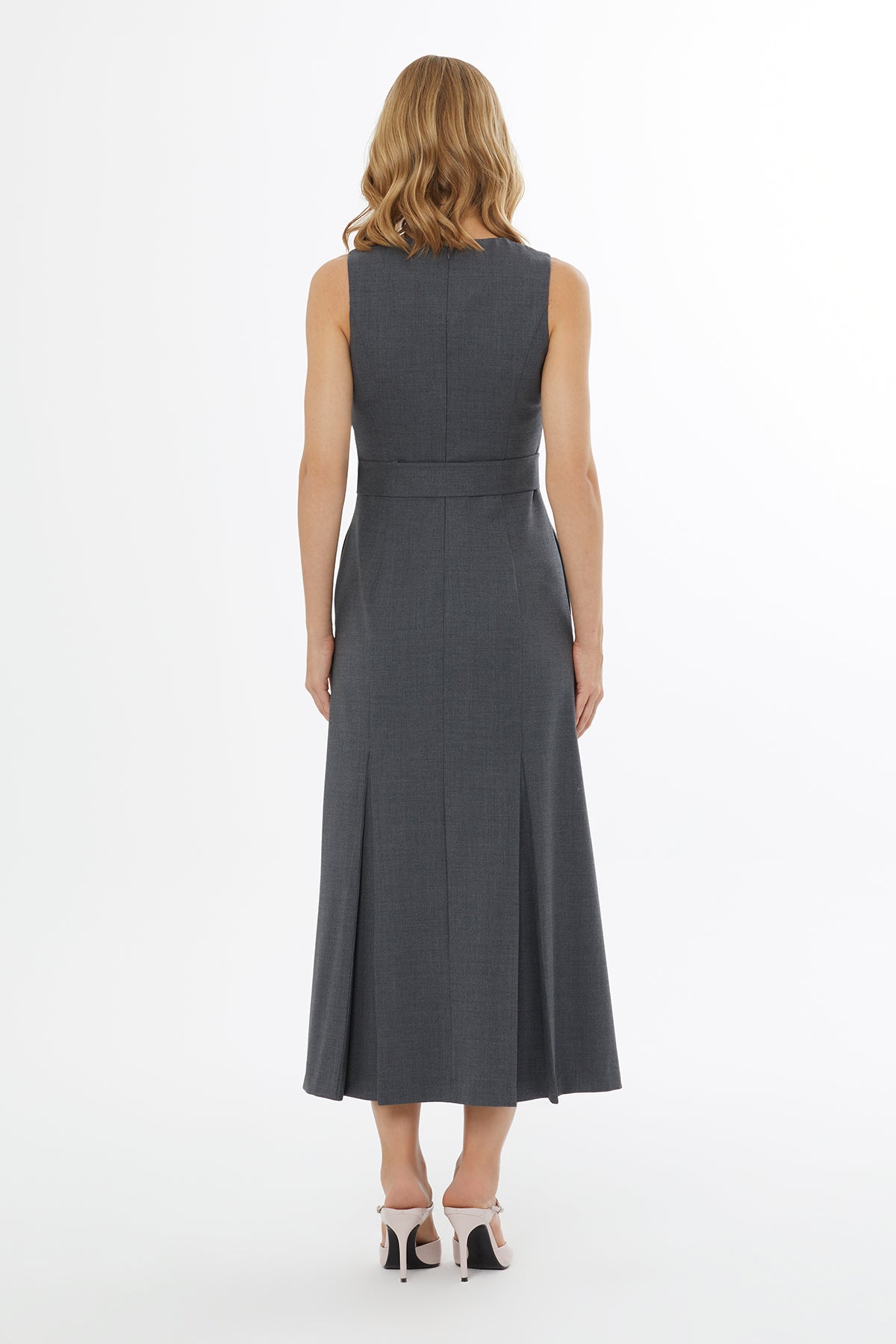 Arkası Gizli Fermuarlı Seyyar Kuşaklı Logolu Uzun Elbise