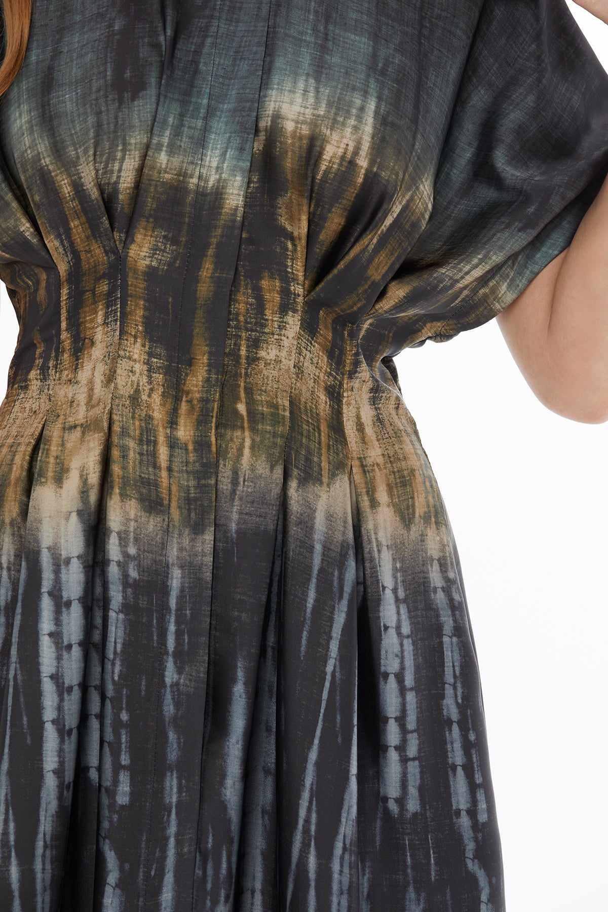 Yakalı Önden Düğmeli Desenli Midi Elbise