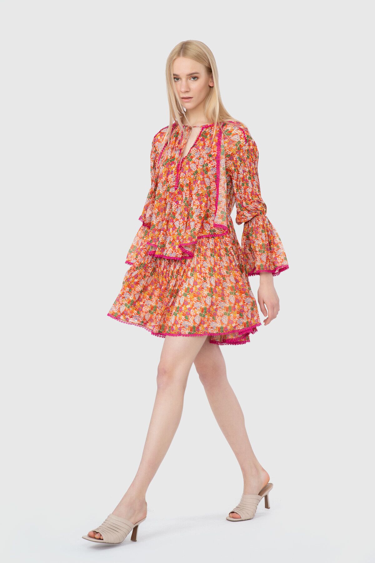 Büzgülü Çıtır Çiçek Desenli Mini Elbise