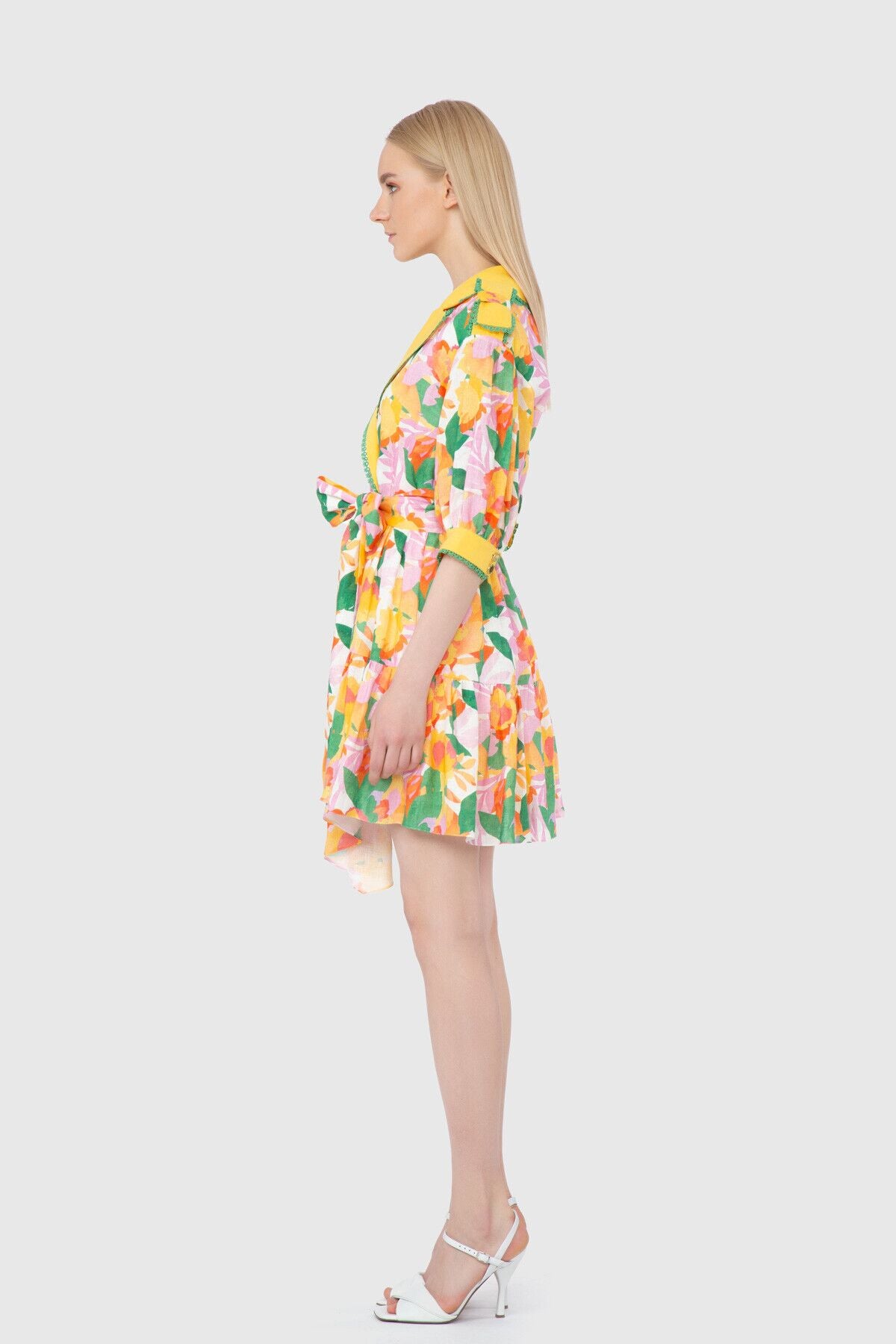 V Yaka Ve Kuşak Bağlamalı Elbise