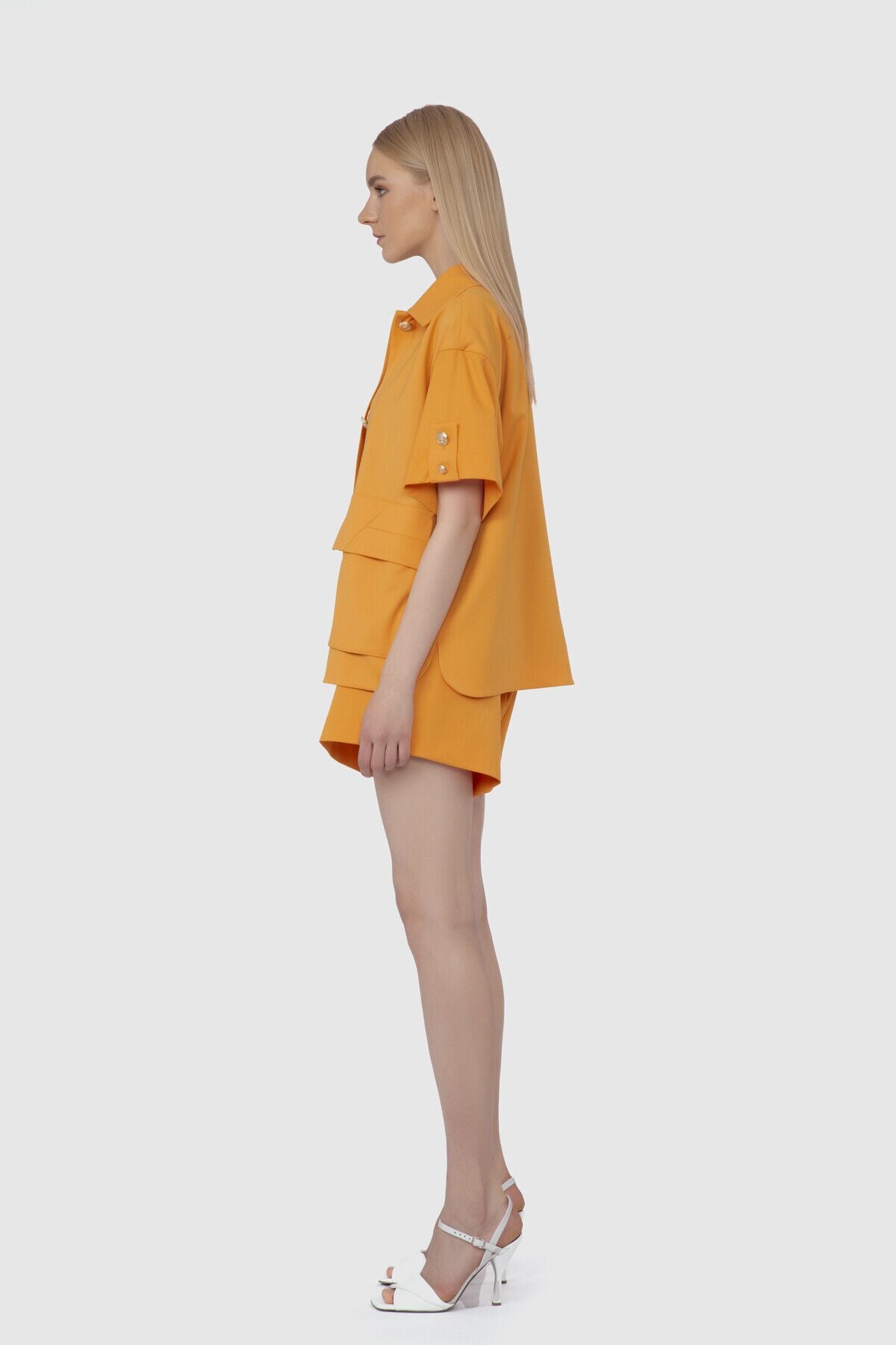 Oversize Metalik Düğmeli Ceket