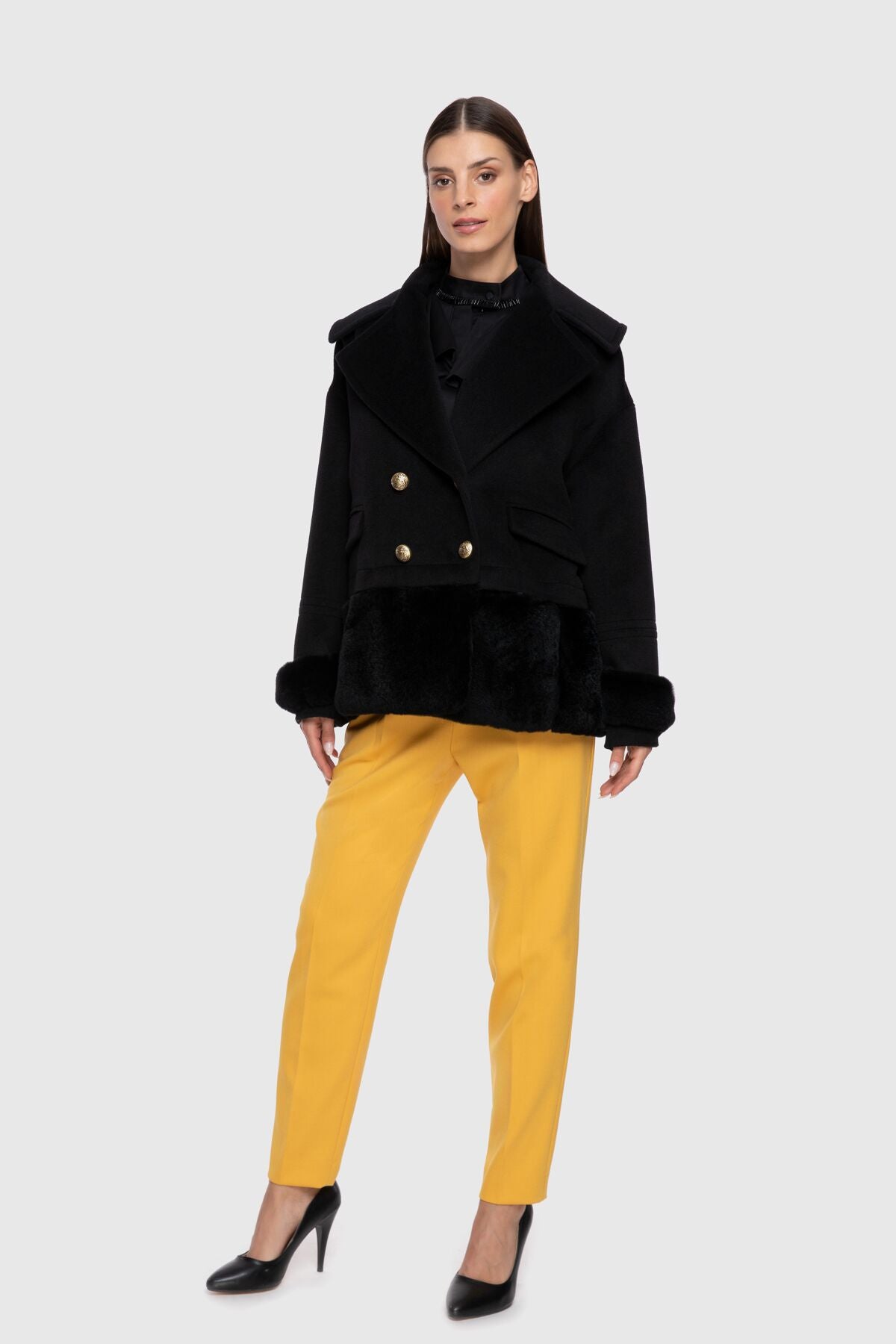 Kruvaze Kapama Kürk Detaylı Kaşe Kaban