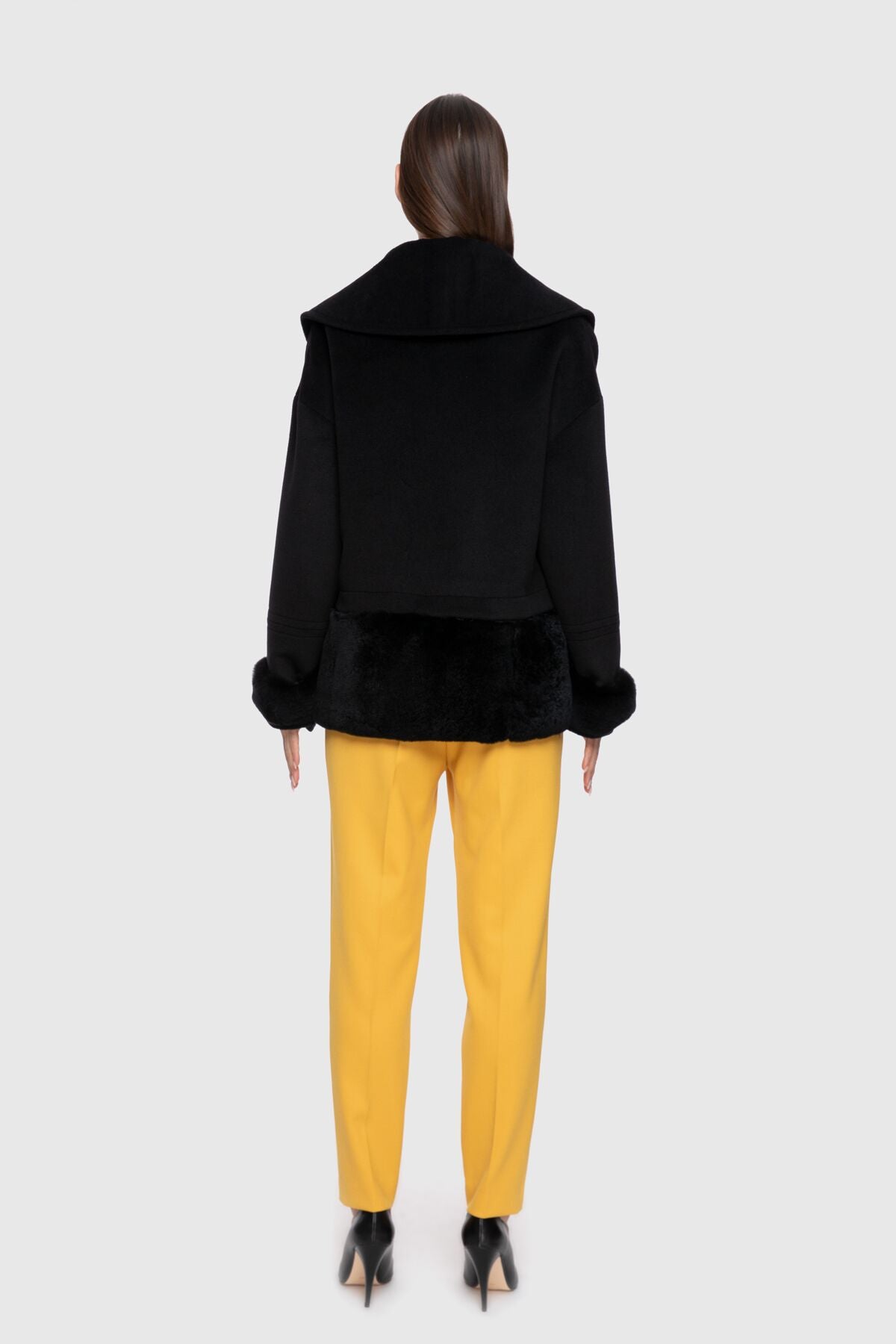 Kruvaze Kapama Kürk Detaylı Kaşe Kaban