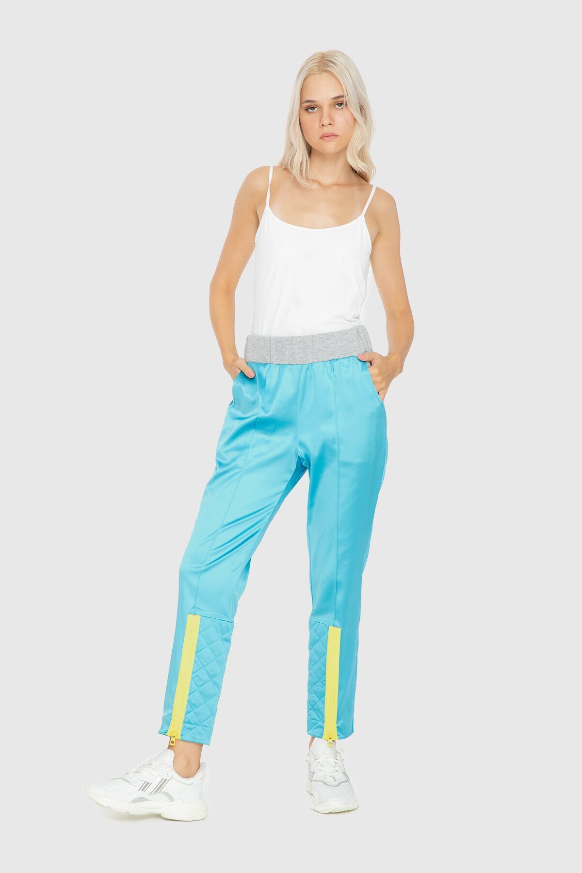 Renkli Fermuar Esprili Saten Eşofman