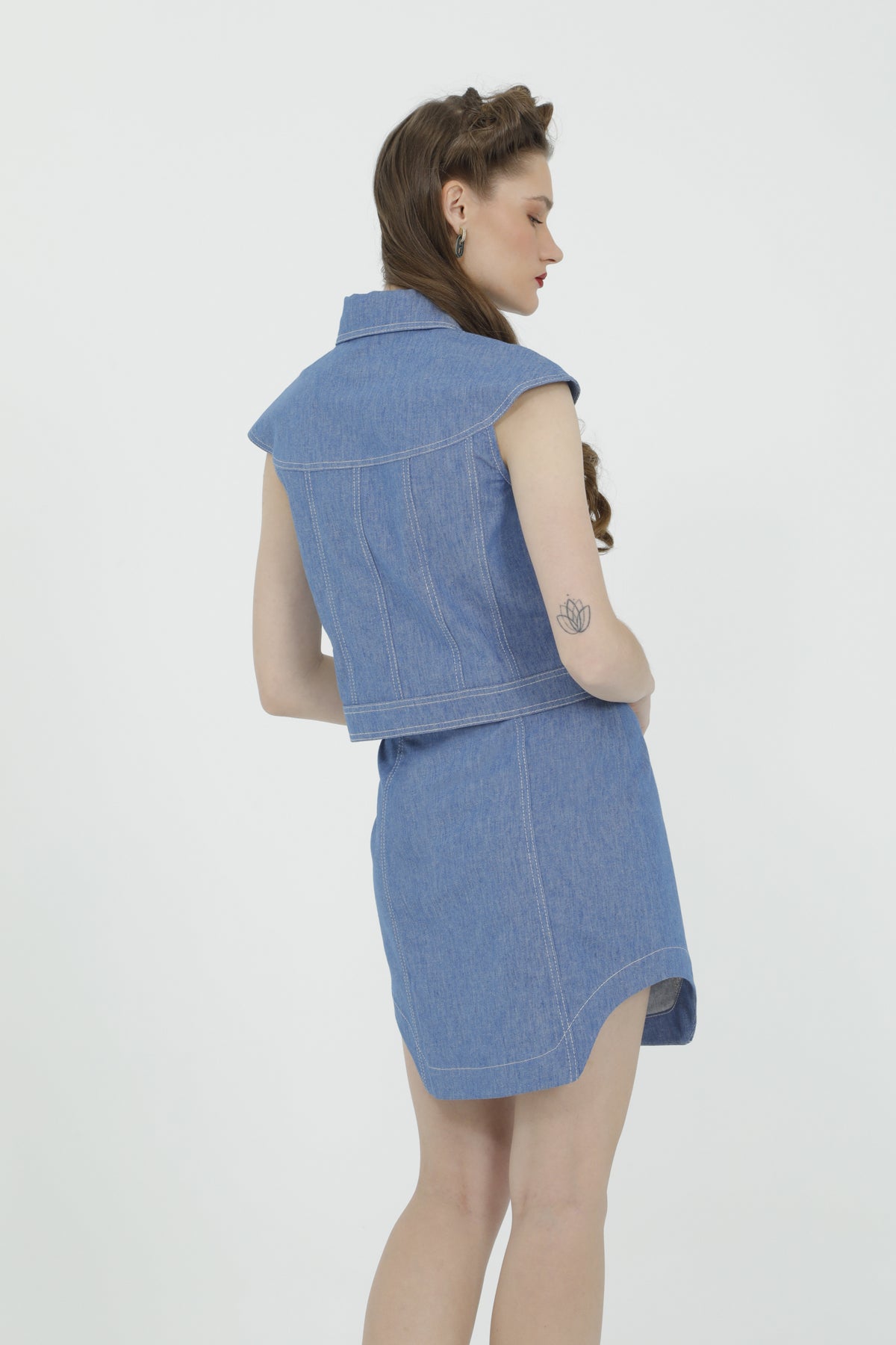 Kalp Broş Detaylı Yelek