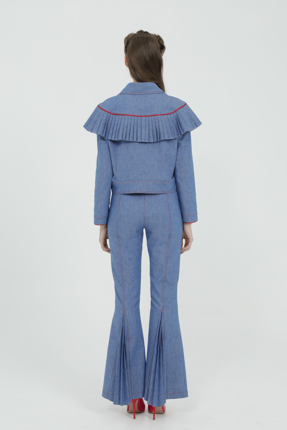 Omuz Plise Detaylı Önü Fermuarlı Ceket