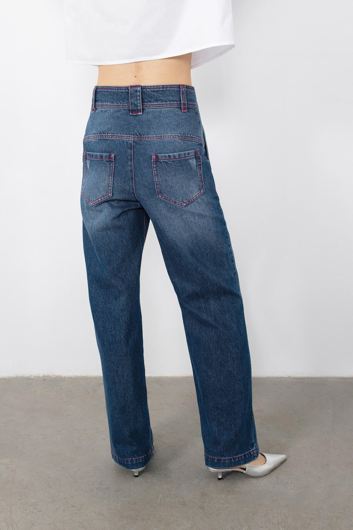 Dikiş Detaylı Düğmeli Jean Pantolon